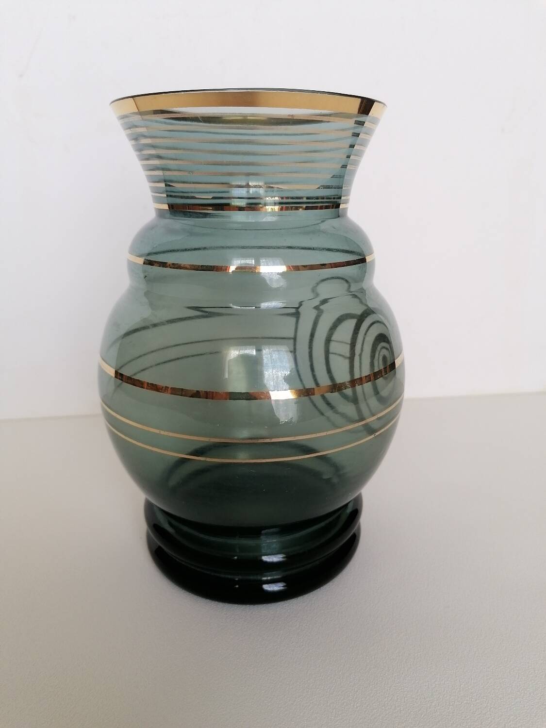 Art deco glass vase