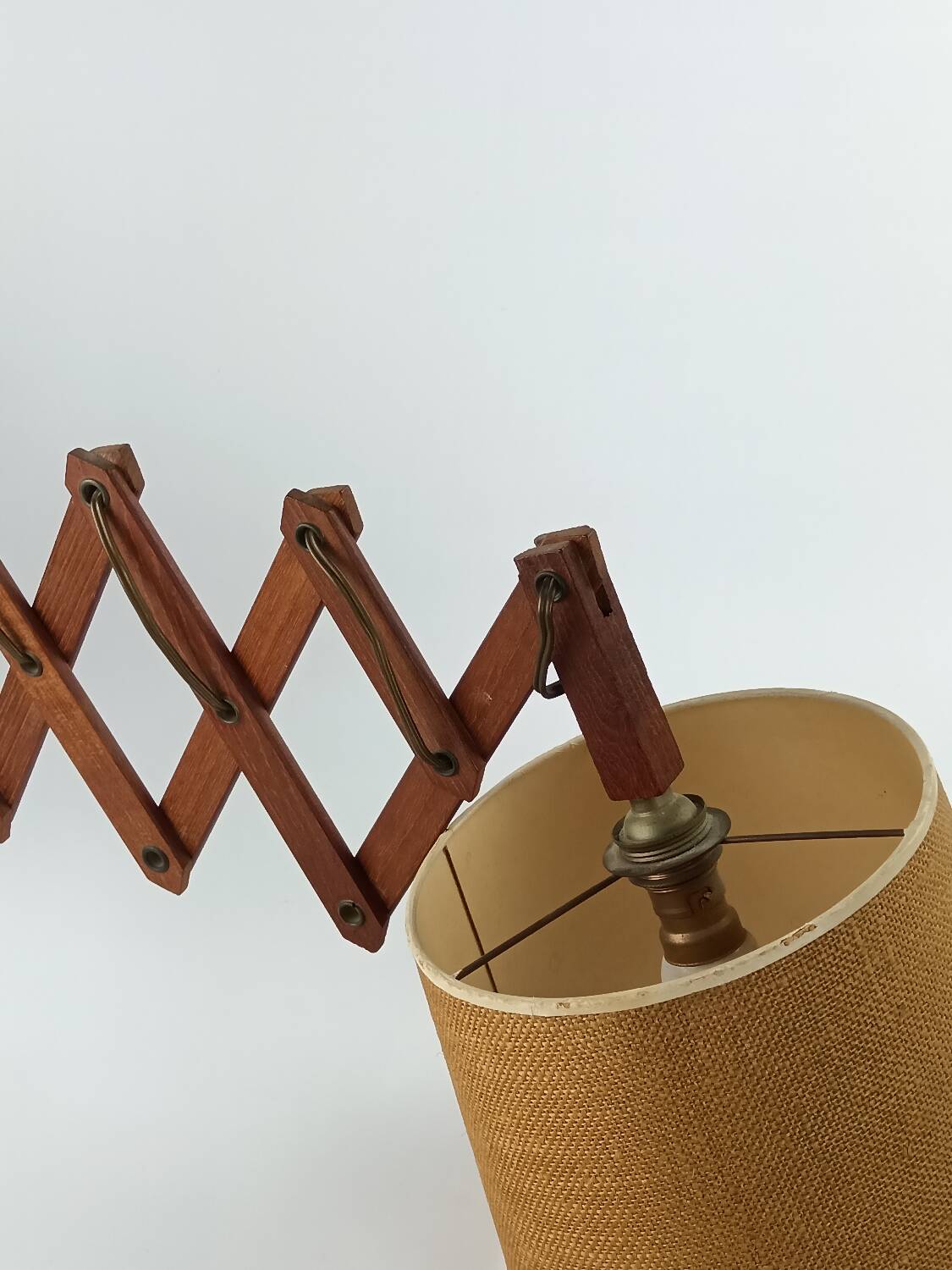 Scandinavian accordion wall lamp