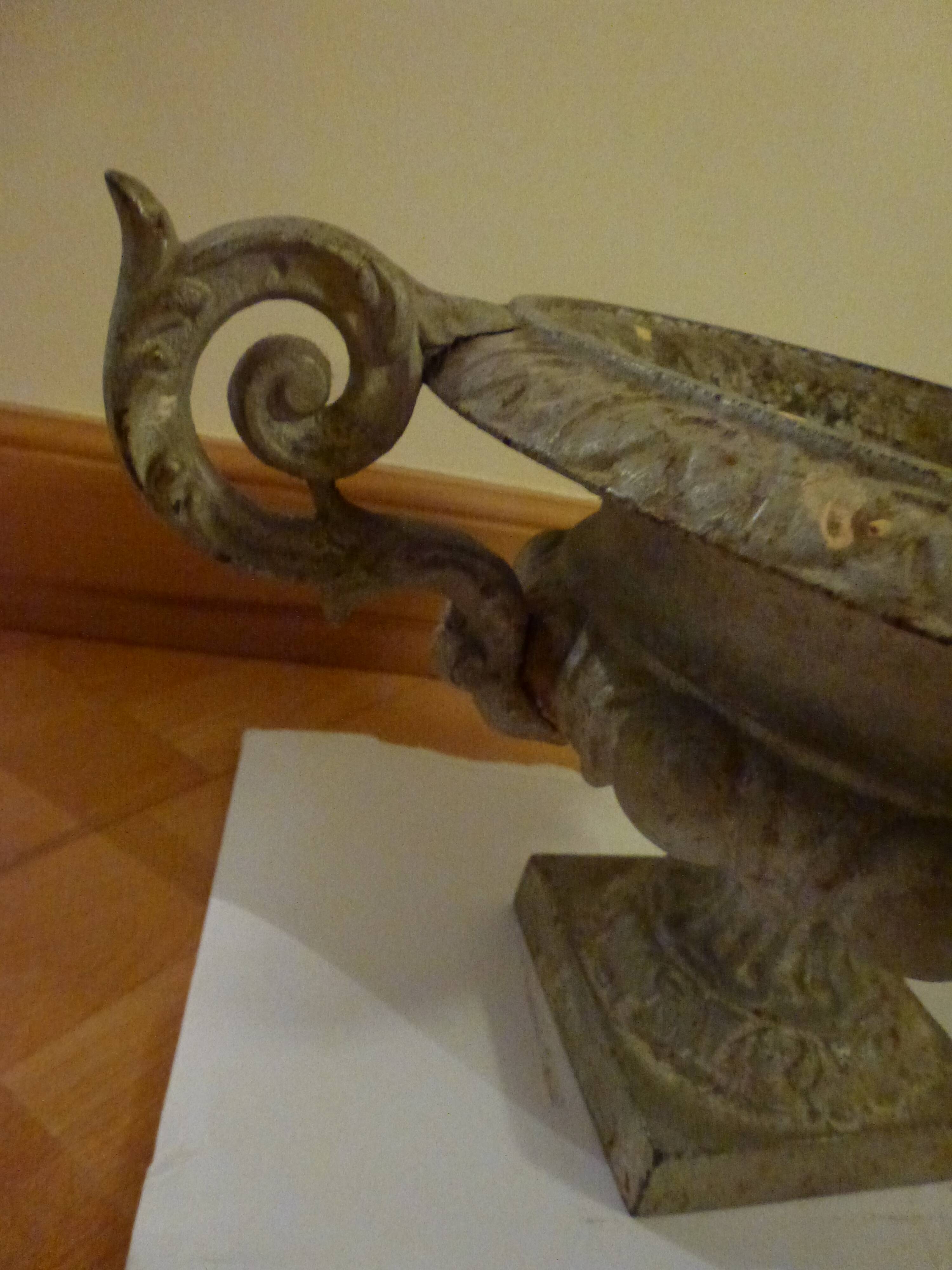 Medicis basin model Chambort in cast iron