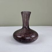 Vintage bubble glass soliflore vase in mauve/lilac.