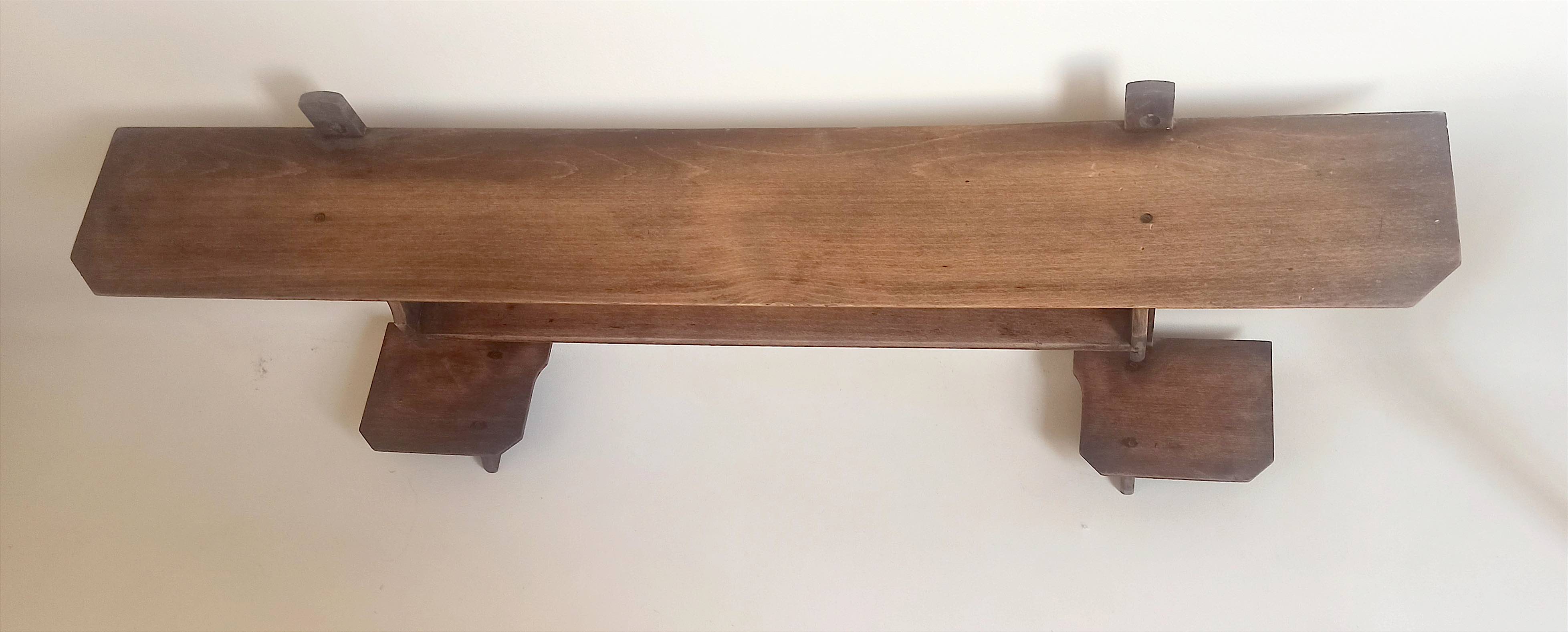 Wall shelf to hang or install 30s