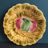 French vintage Majolica plate decorated with apples, in barbotine of Sarreguemines