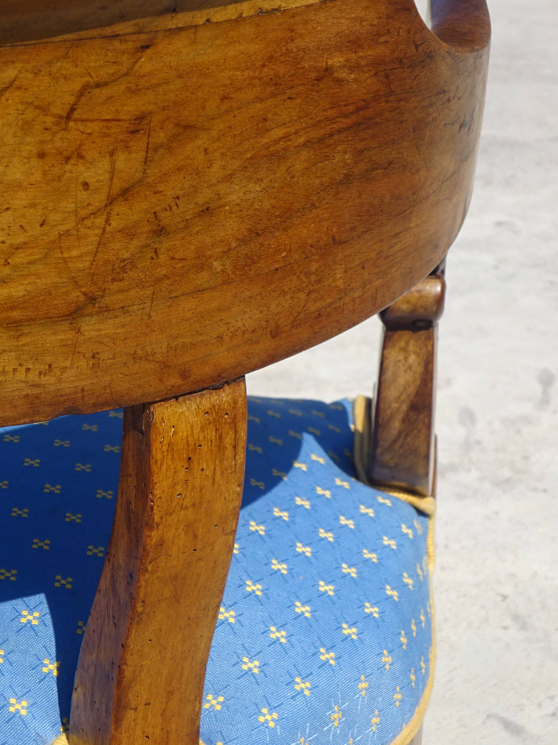 Ancien fauteuil gondole
