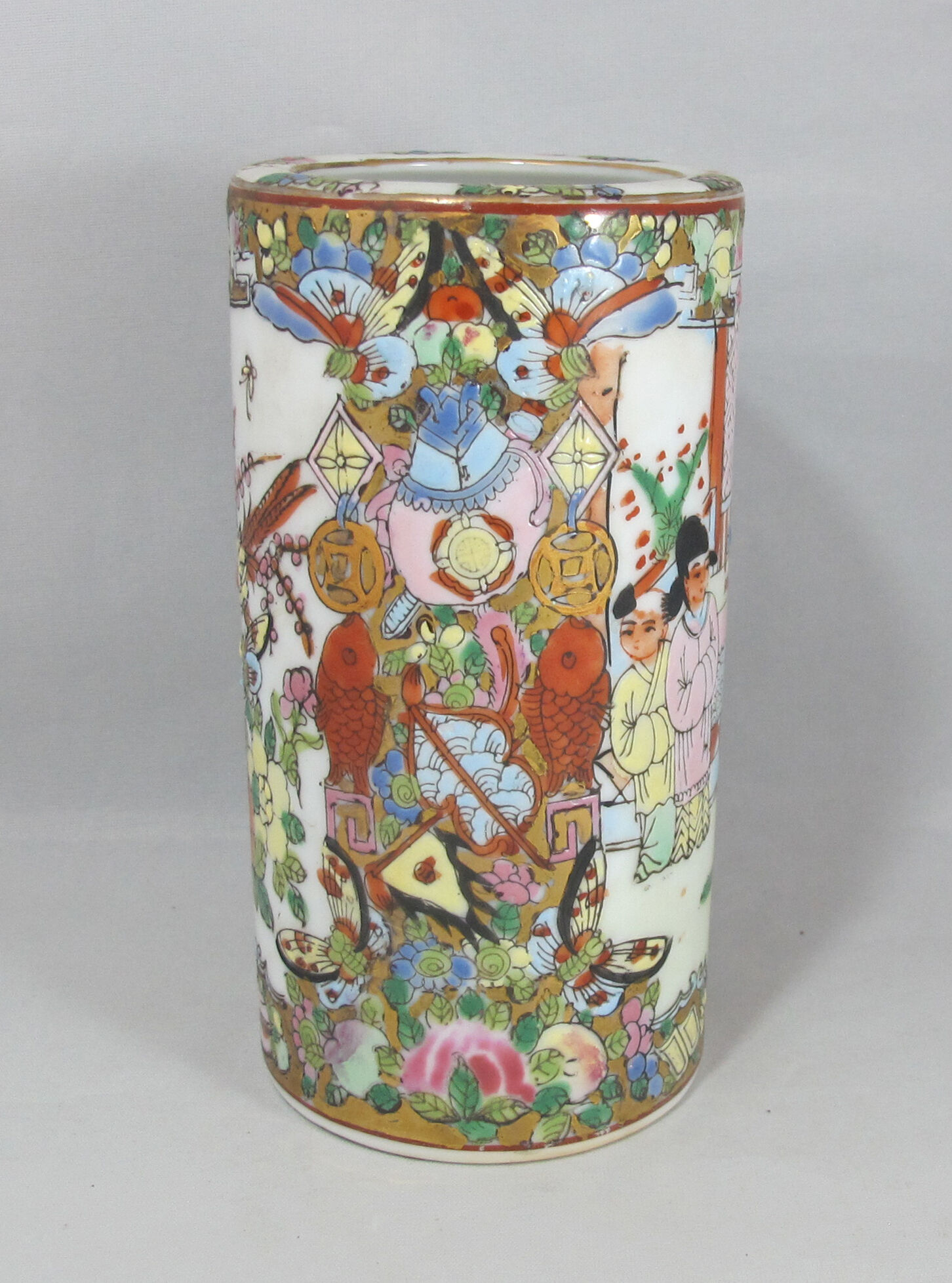 Chinese porcelain pencil pot