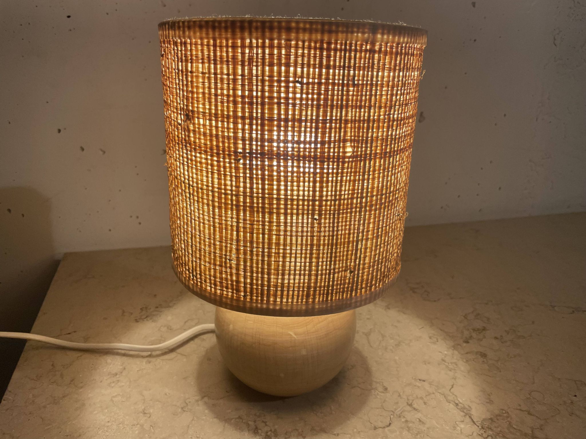 Lampe boule en bois