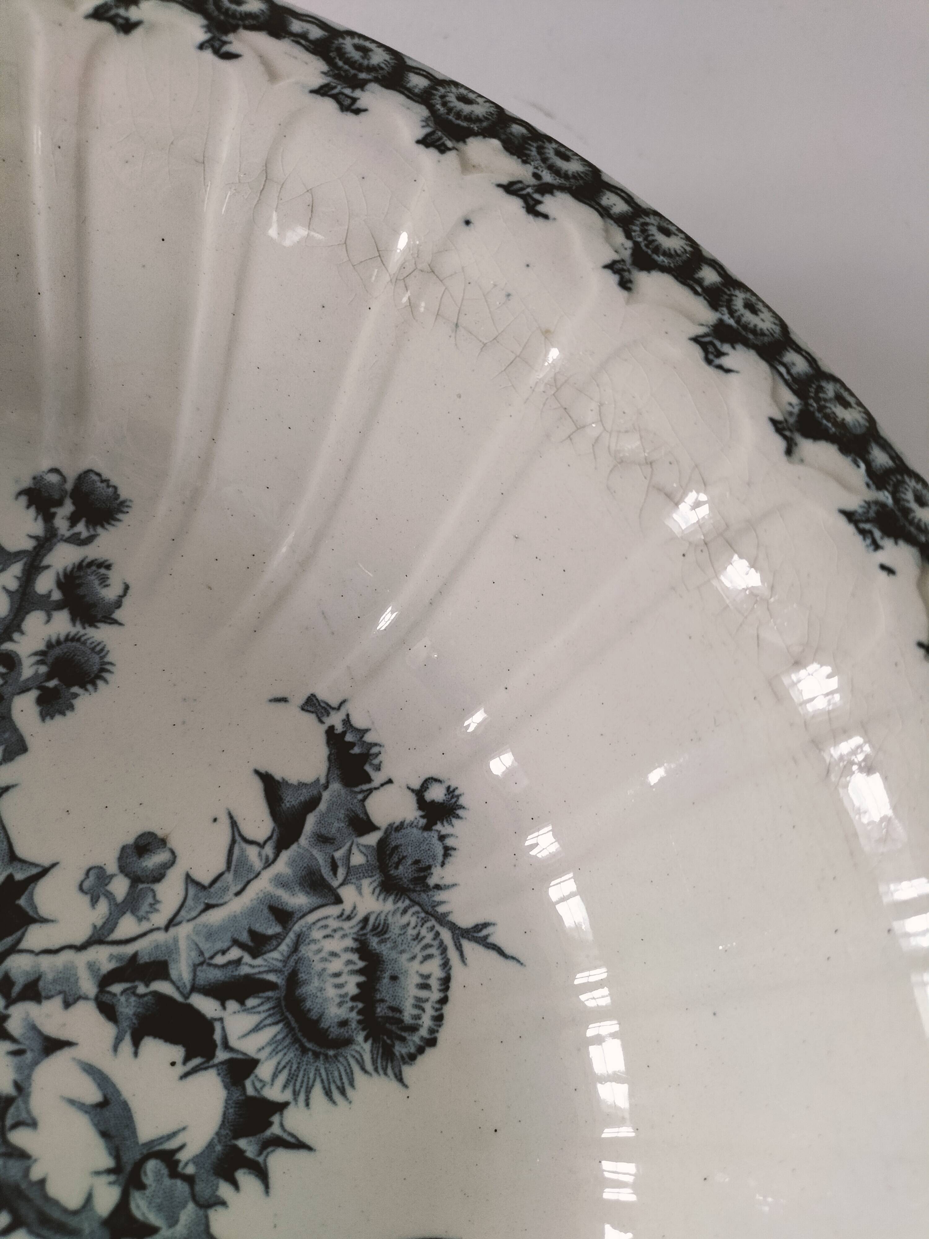 Large antique Gien hollow dish, Chardons blue model – fine 19th century earthenware