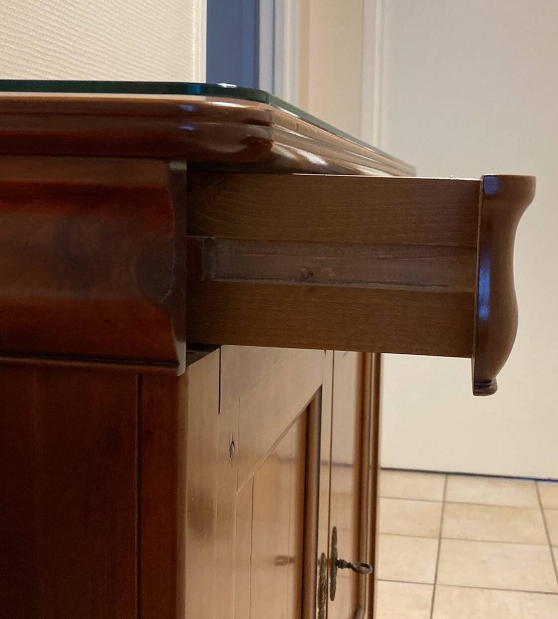 Cherry support furniture made in France
