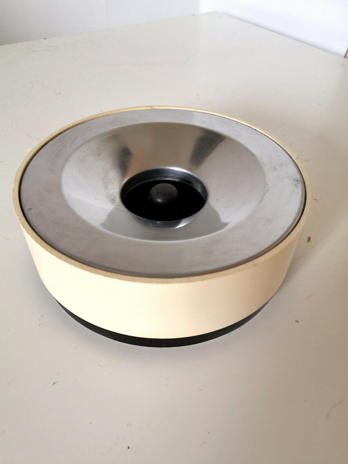 Ashtray Manade design 70s - 80s