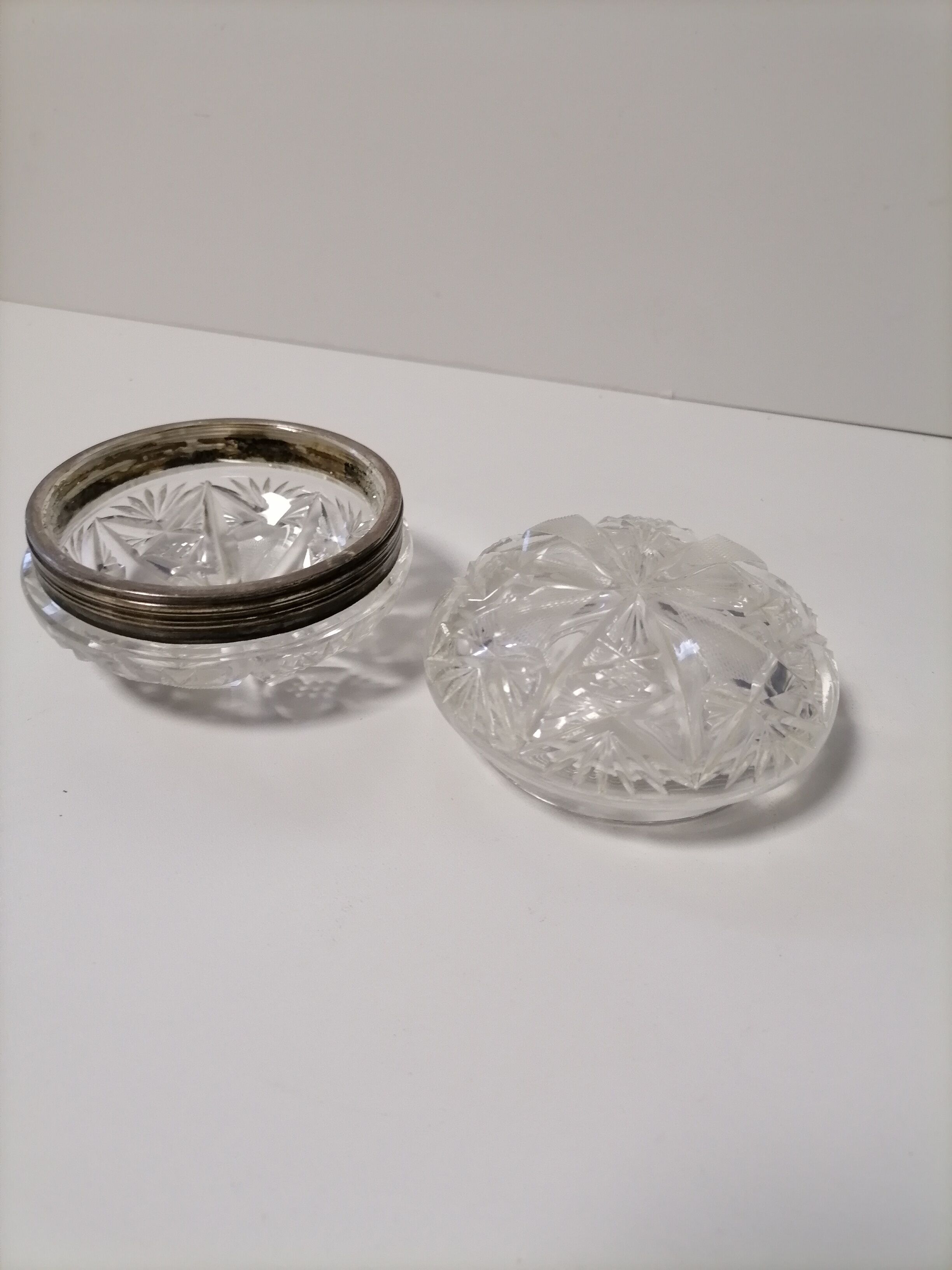 Crystal candy, silver metal