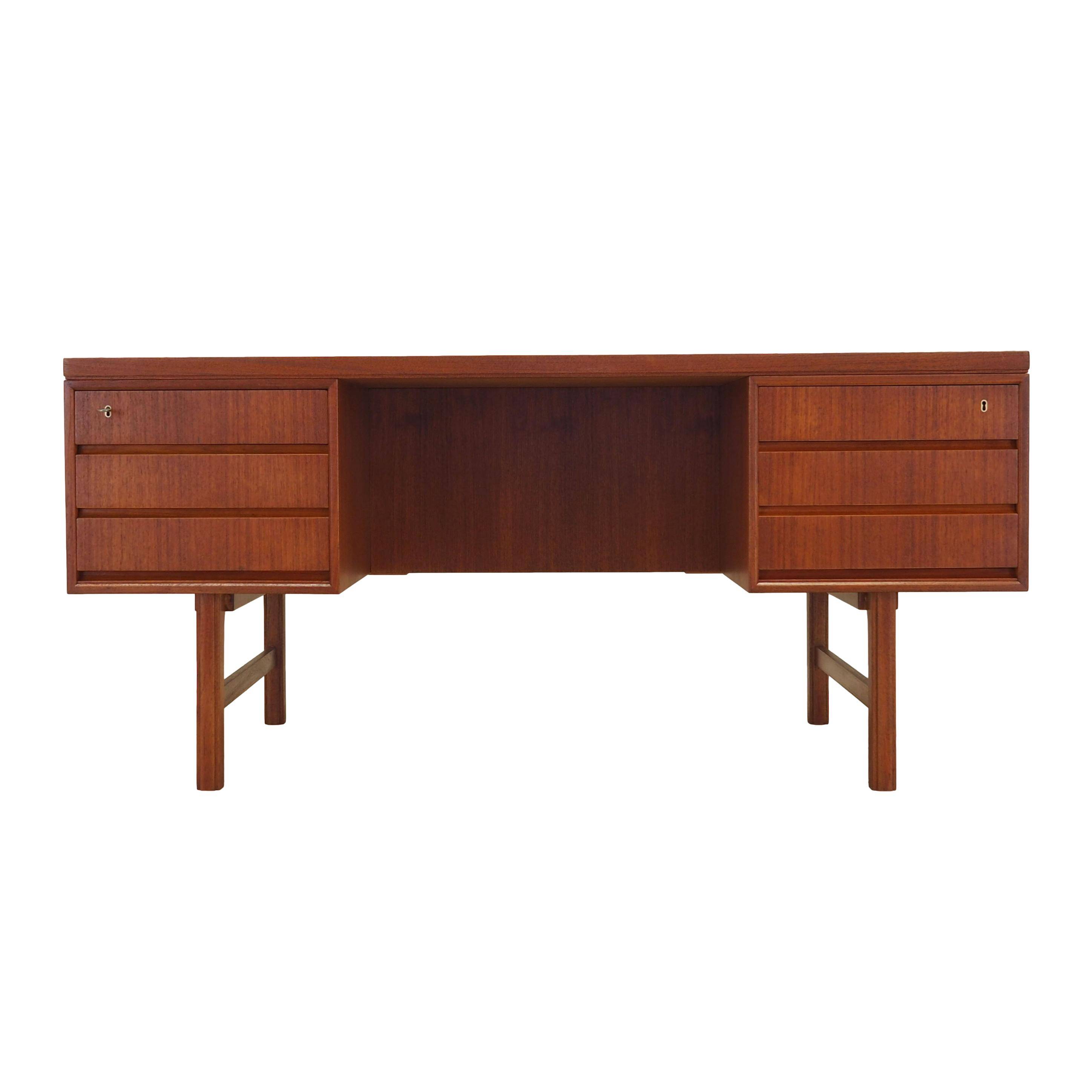 Teak desk, Danish design, 1970s, production: Denmark