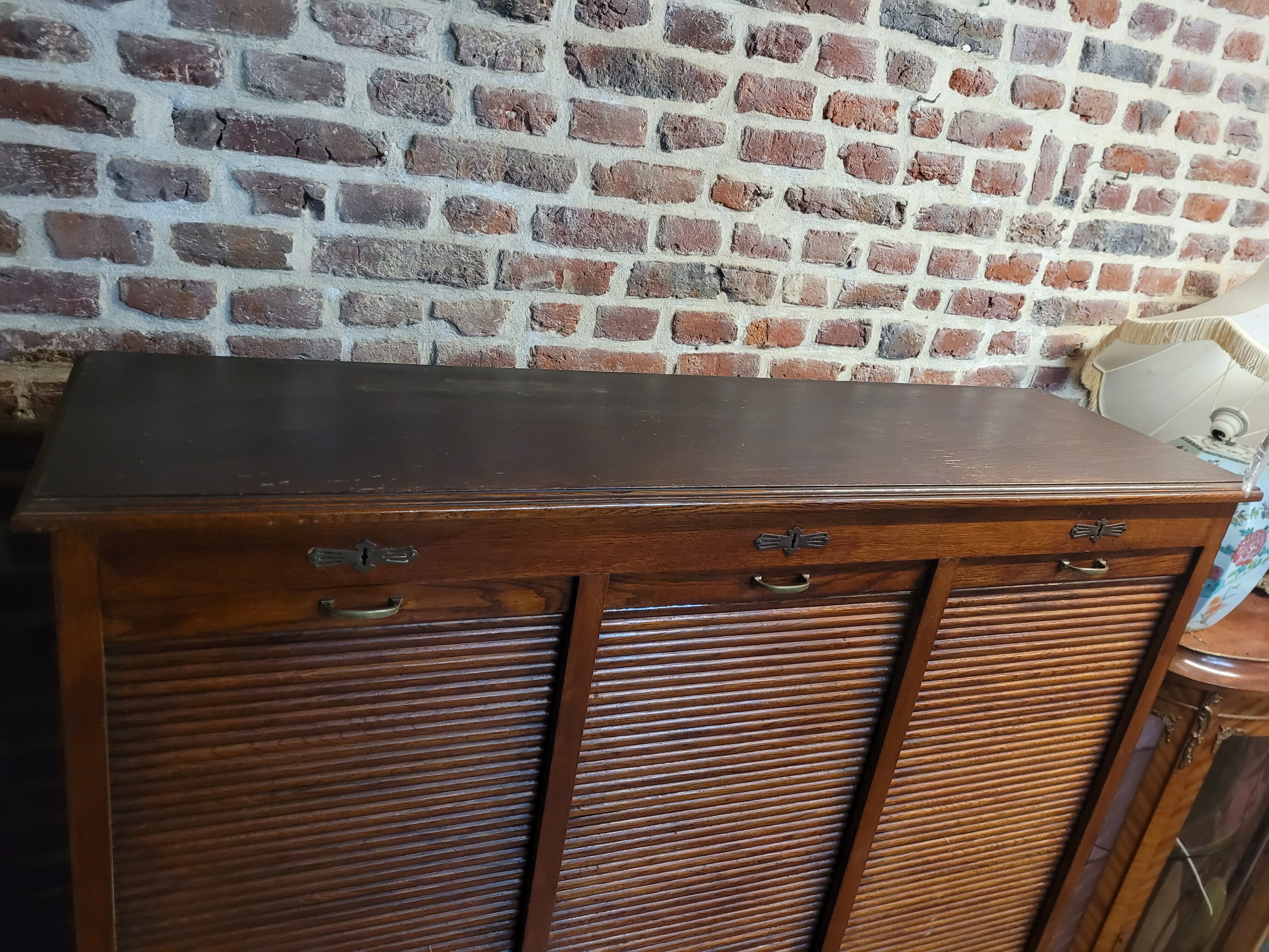 Old oak triple curtain binder