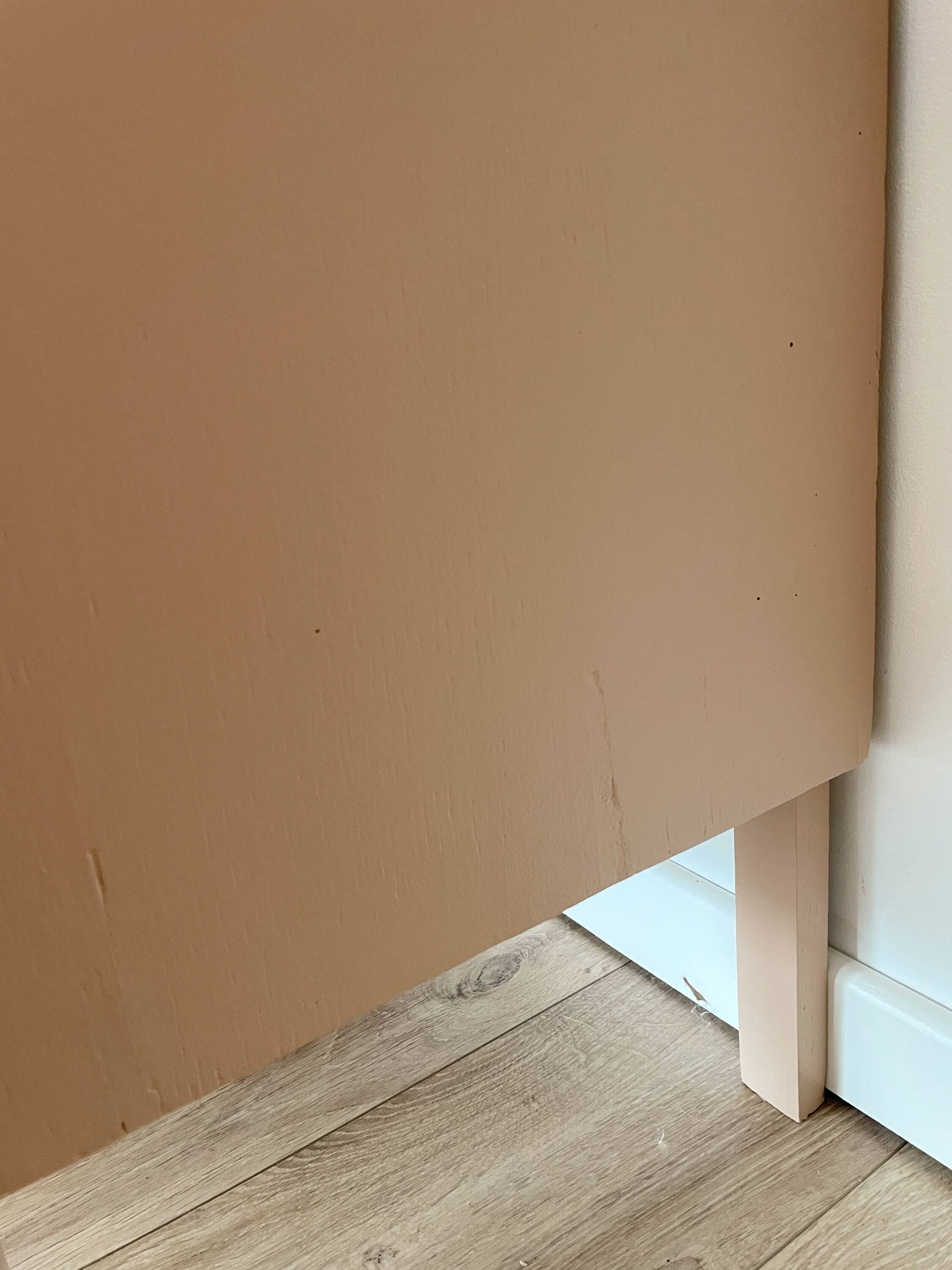 Commode vintage beige rosé