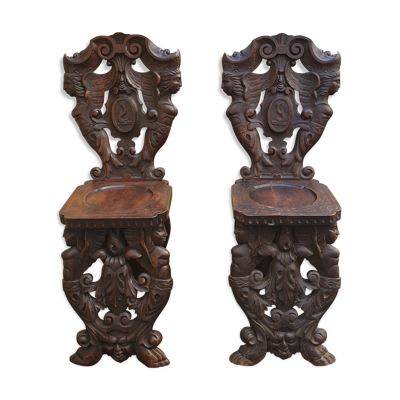 Paire de chaises italiennes anciennes