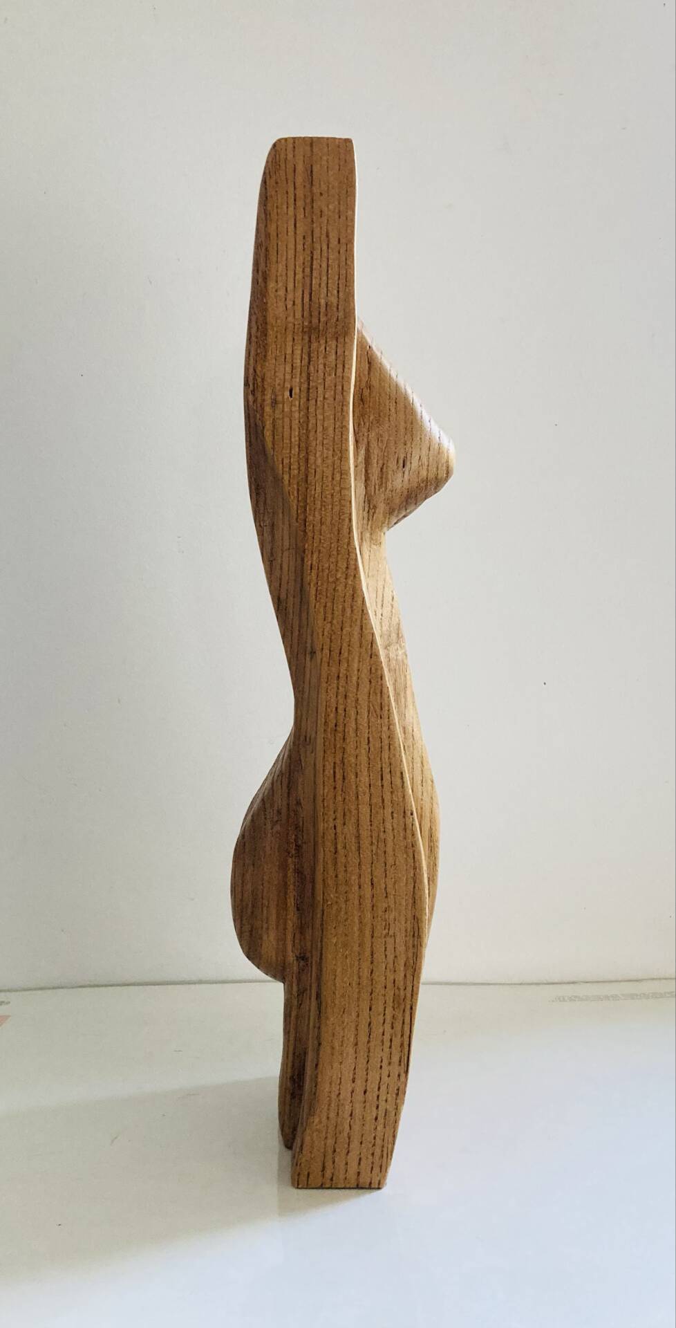 Stylised vintage female sculpture from the 1960s with organic shapes.