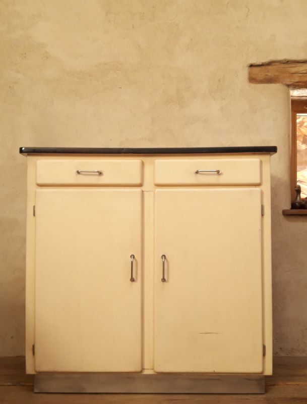 Vintage mado buffet