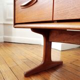 Teak sideboard of the Austinsuite house