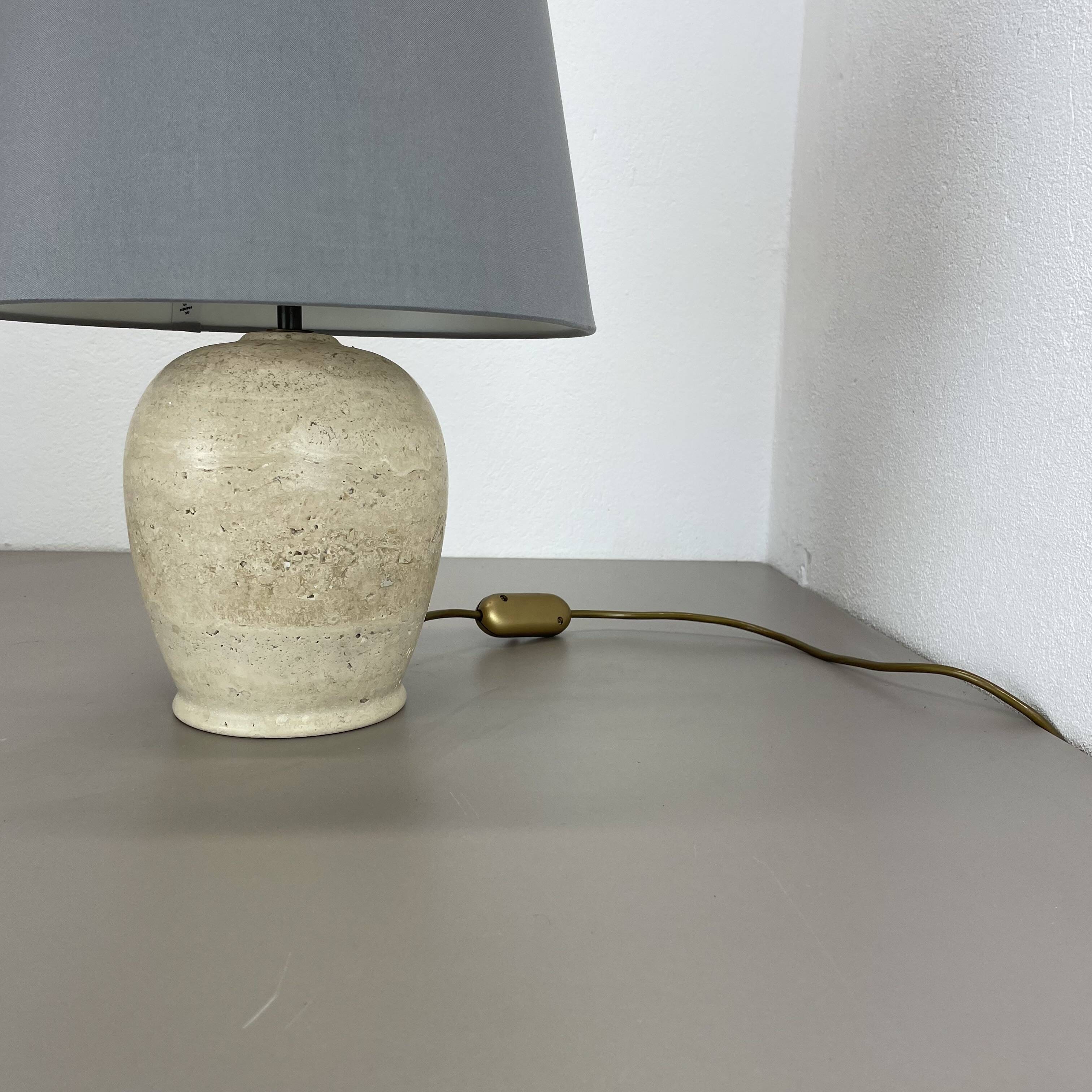 Large Travertine Marble Fratelli Mannelli Style Table Light Base, Italy, 1970s