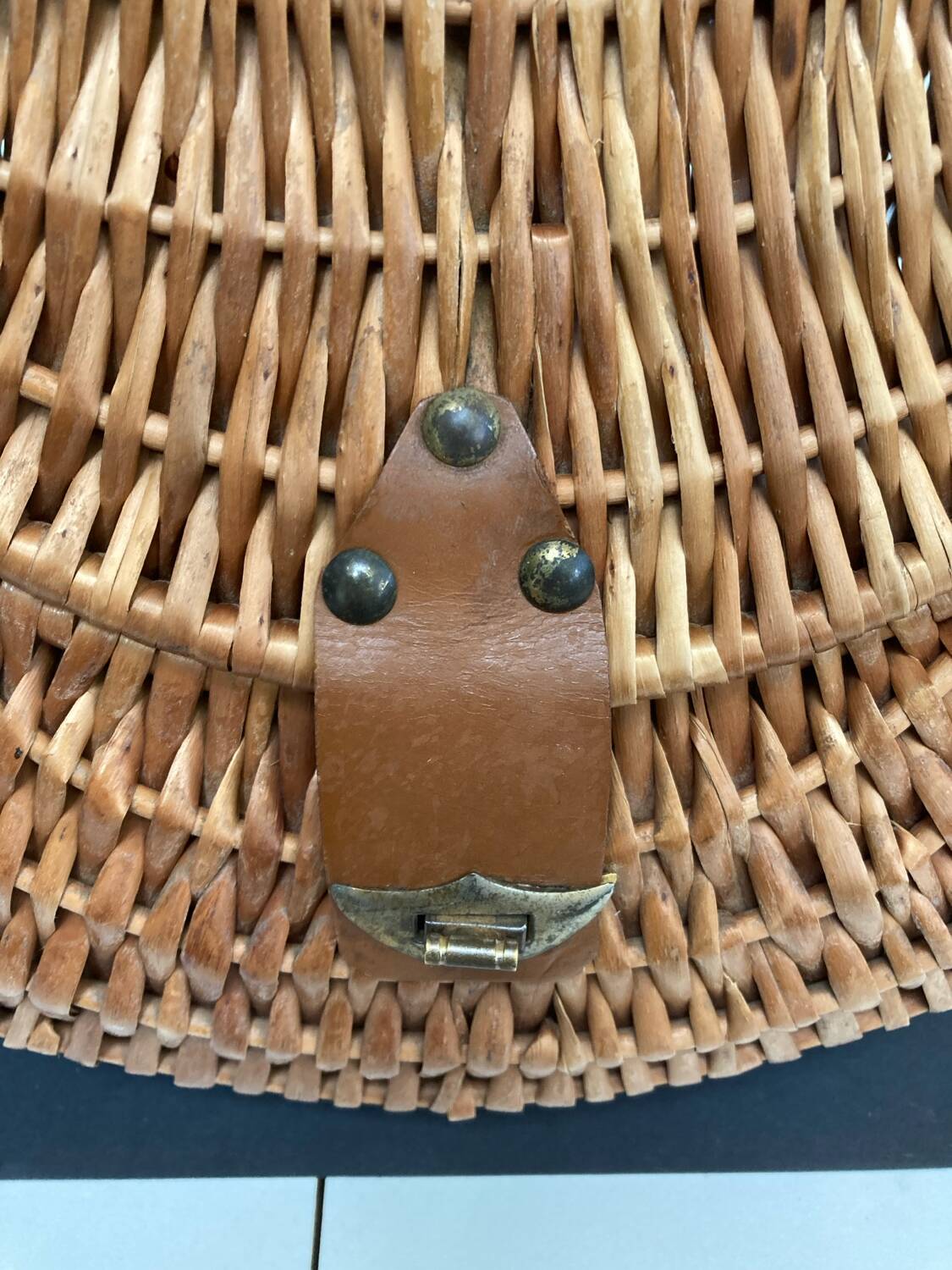 Vintage 70s wicker shopping basket