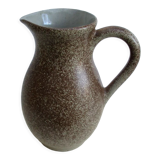 Speckled sandstone pitcher