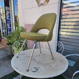 Knoll conference chair designed by Eero Saarinen