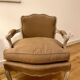 Paire de fauteuils de style Louis XV