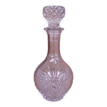 Carafe à vin en verre taillé avec son bouchon 24cm