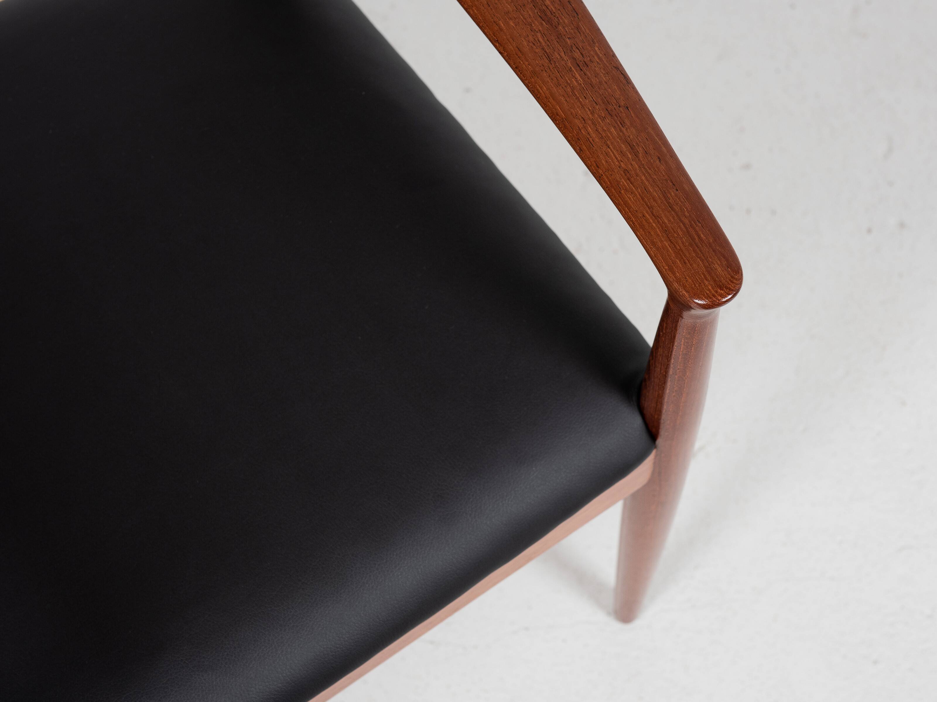 Midcentury Danish chair with armrests in teak and new skai by Arne Vodder for Vamo 1960s