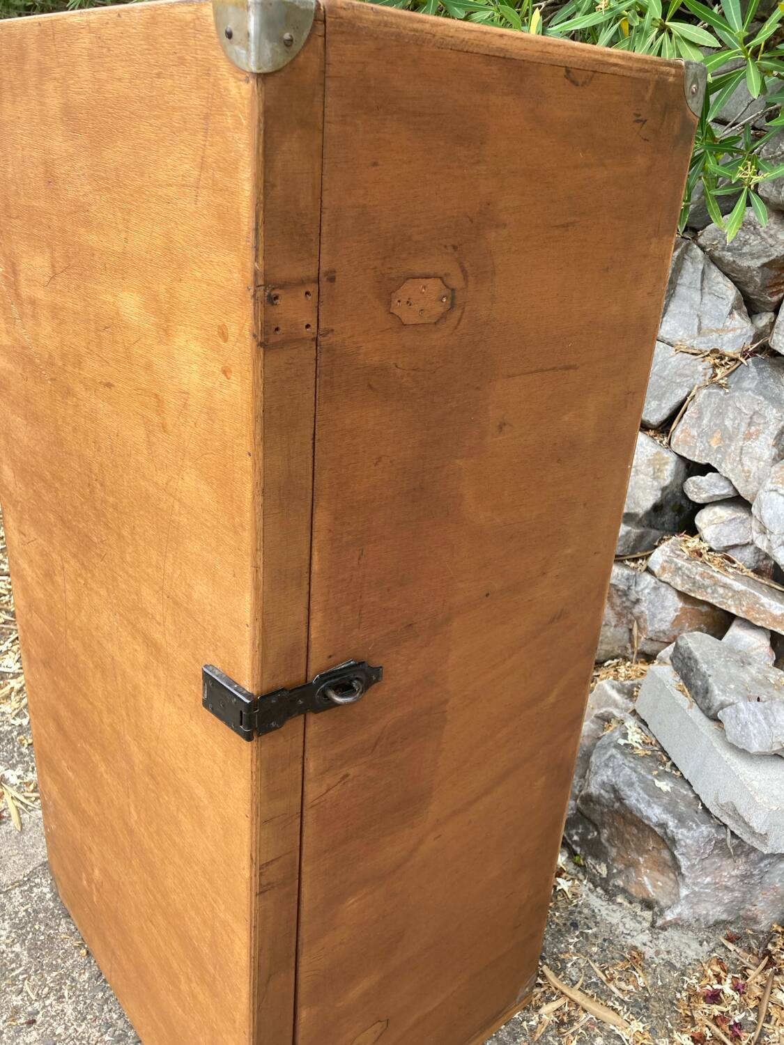 Vintage trunk/chest of drawers
