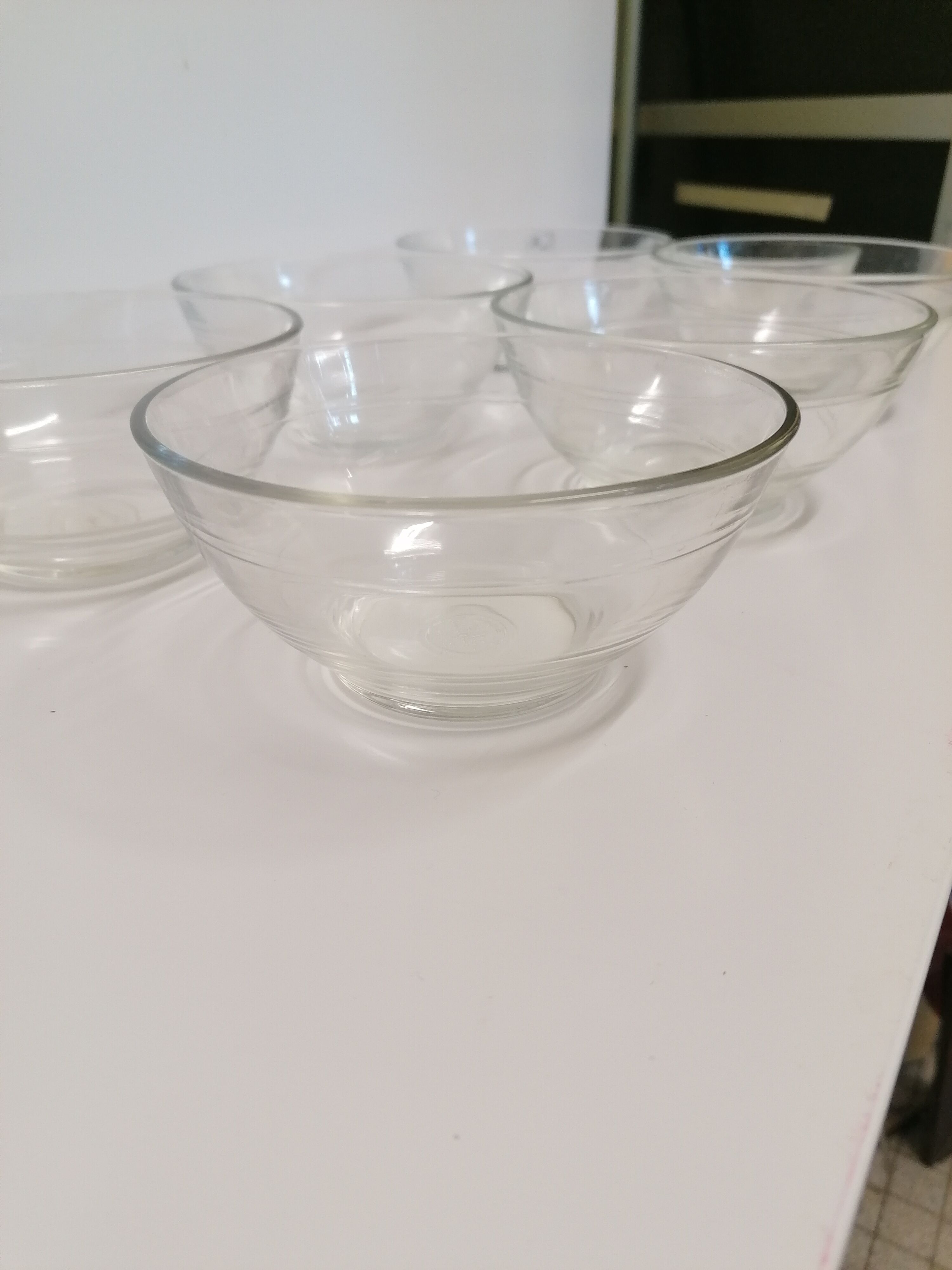 6 vintage Duralex bowls