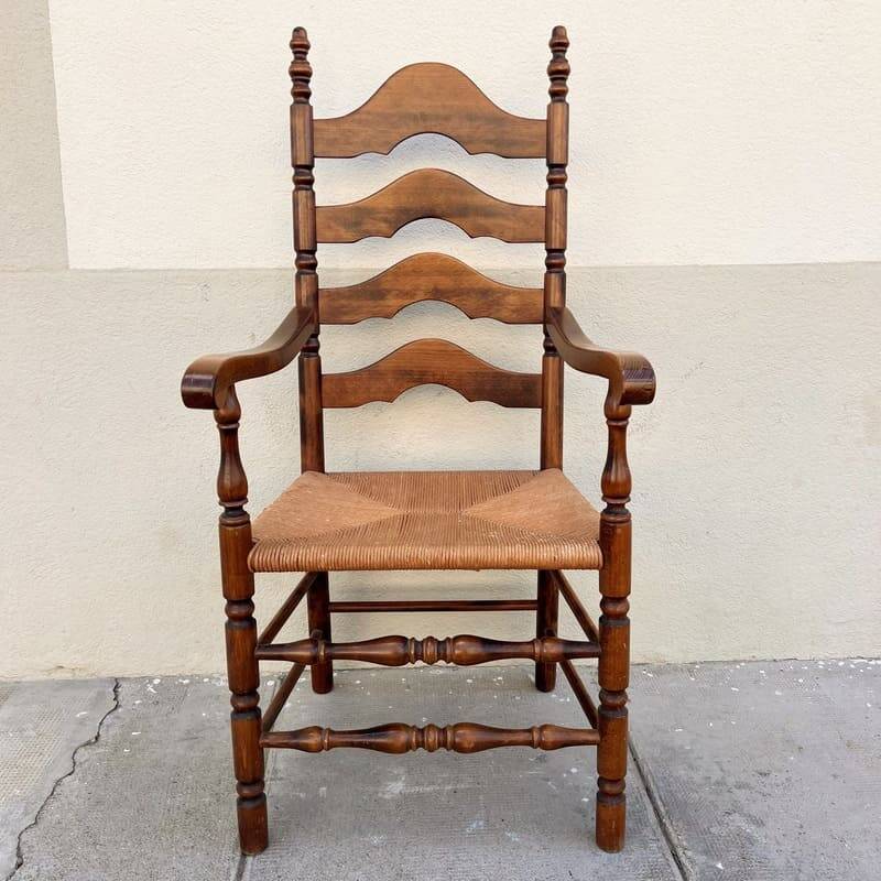 Oak mulched country armchair