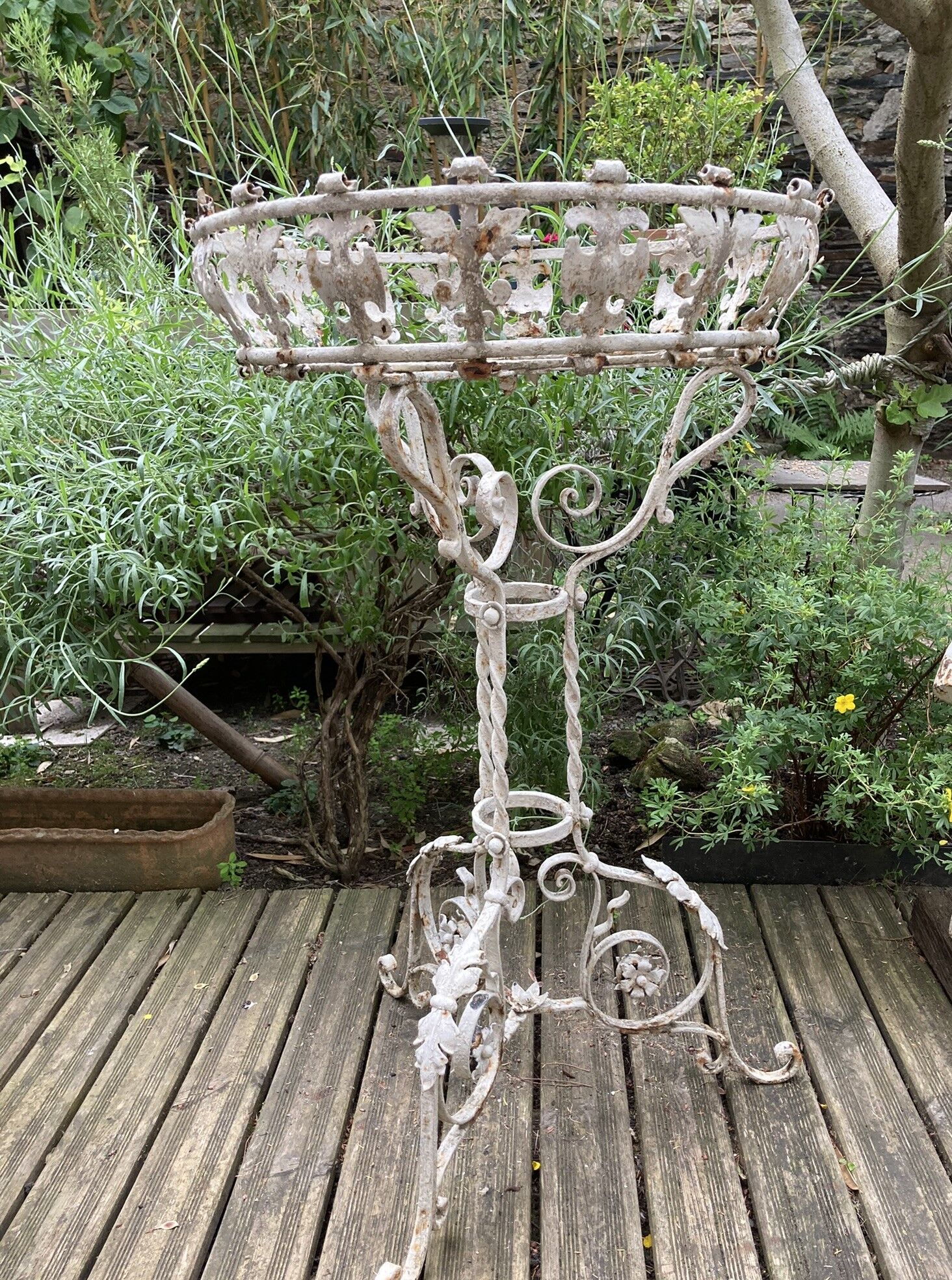 Ancienne jardinière corbeille sur pied fer forgé Orangerie fin XIXème