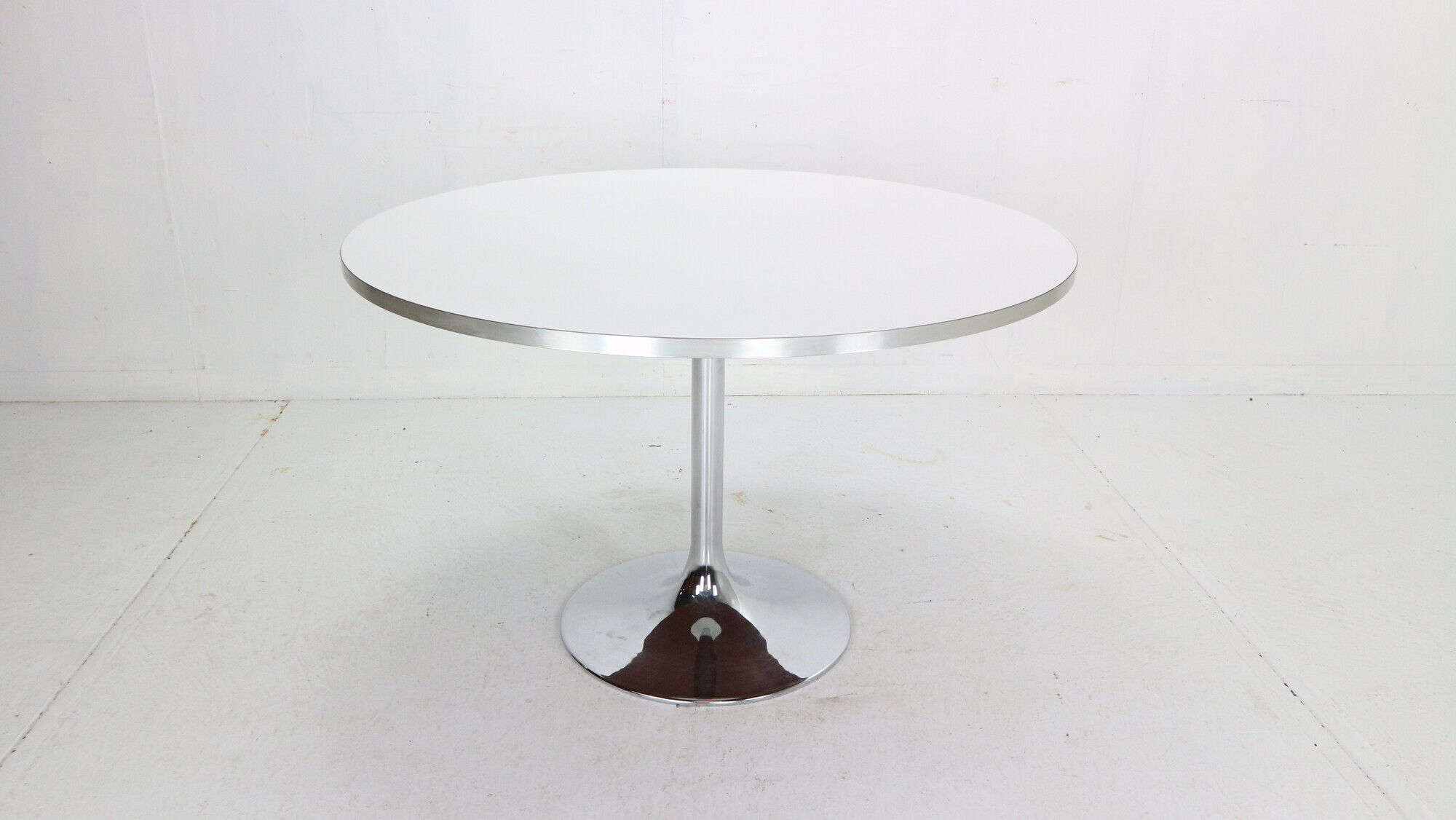 Börje johanson round white & chrome "tulip" dinning table, 1968 sweden