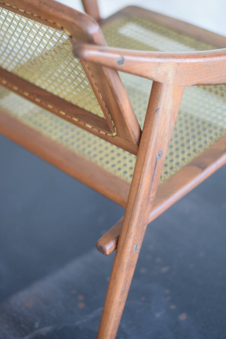 Fauteuil en teck SNA Roset  France 1952