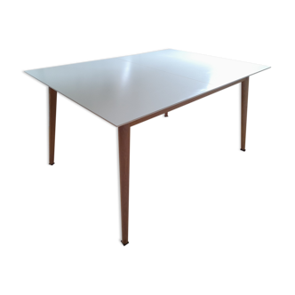 Extension table