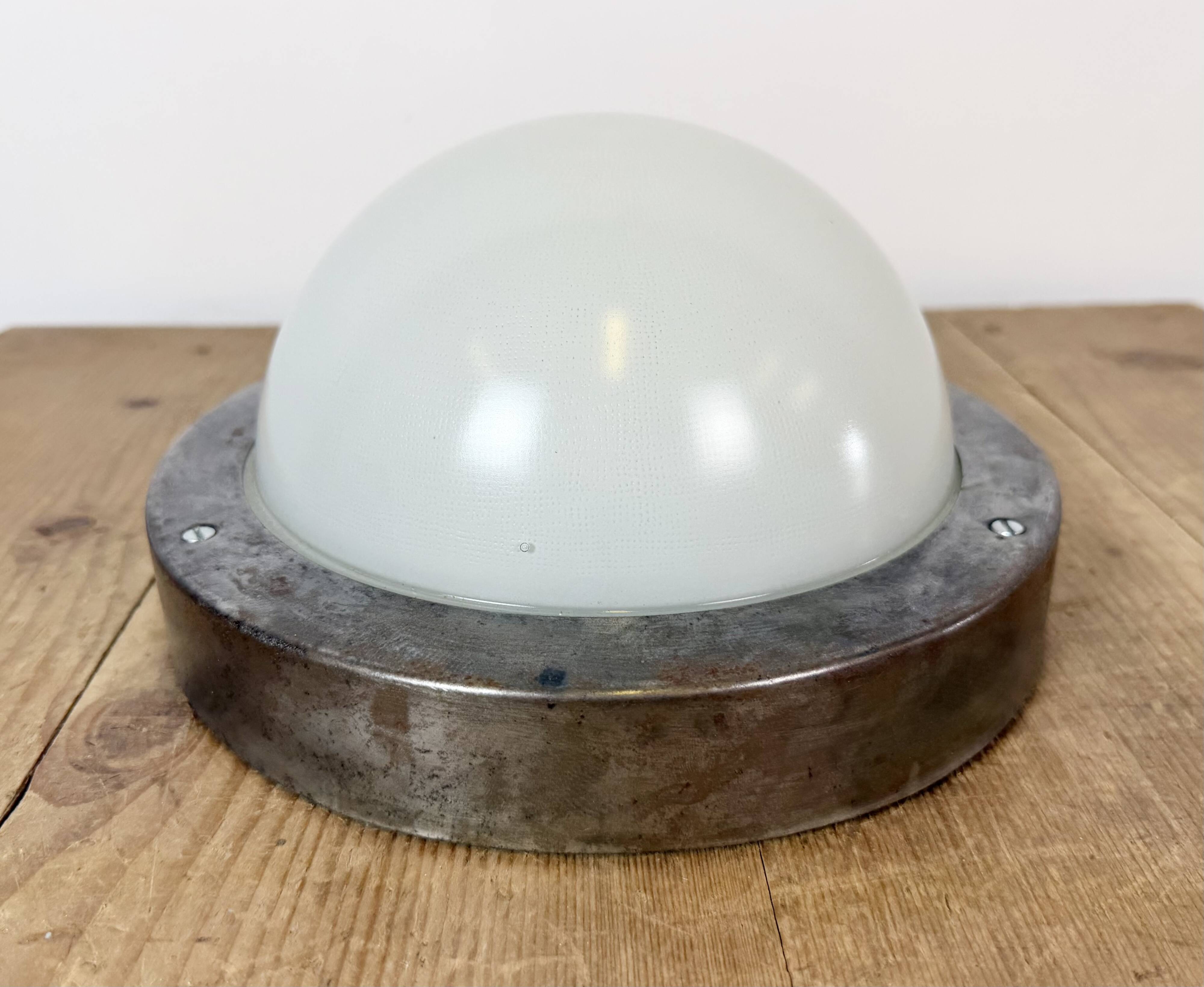 Vintage Wall or Ceiling Light from Elektrosvit, 1970s