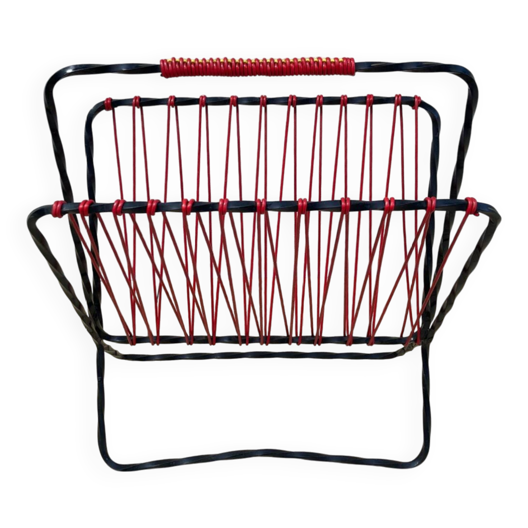 Scoubidou and wrought iron magazine rack