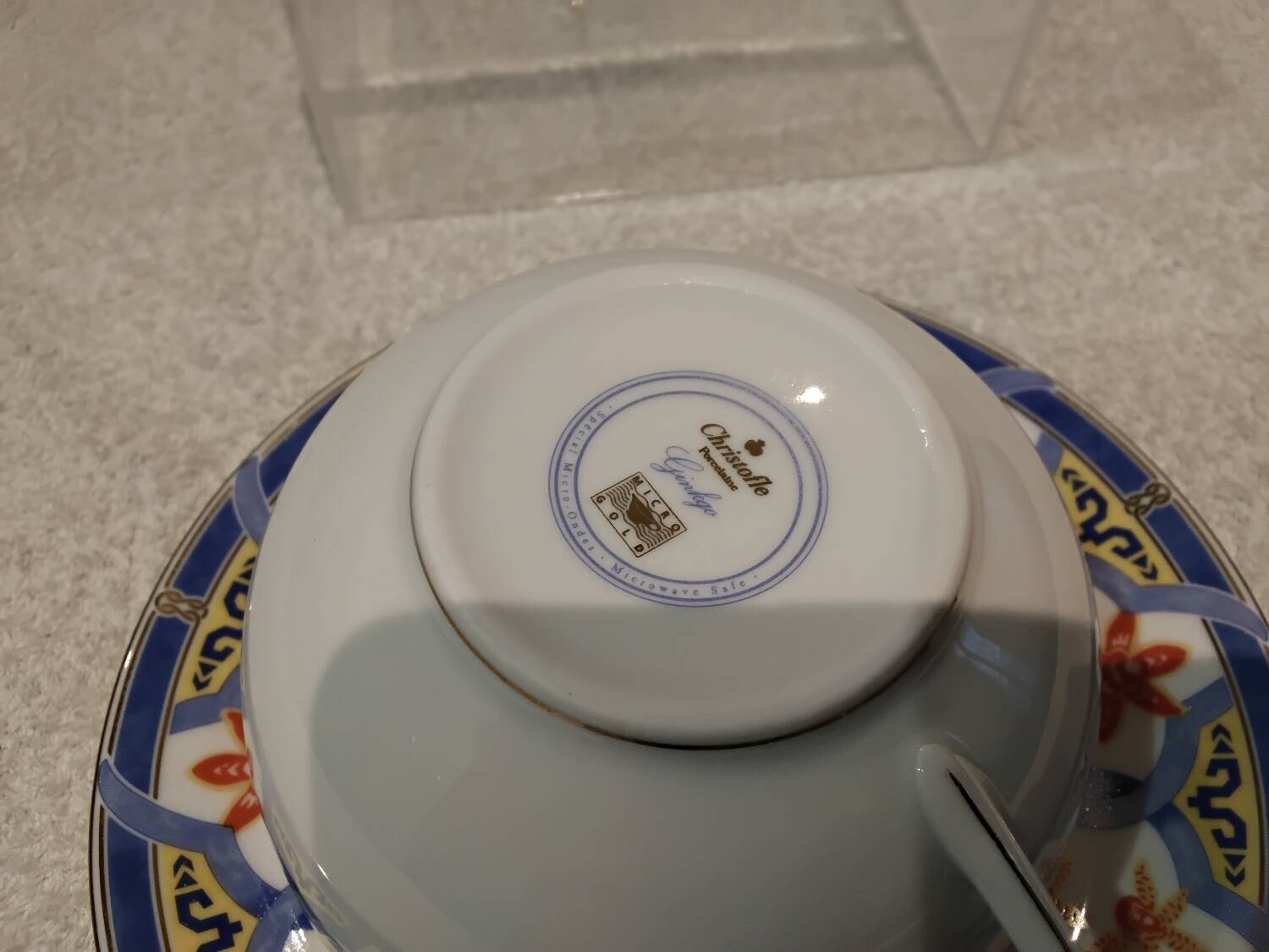 Tasse et sous tasse à dejeuner 35cl porcelaine Christofle ginkgo bleu