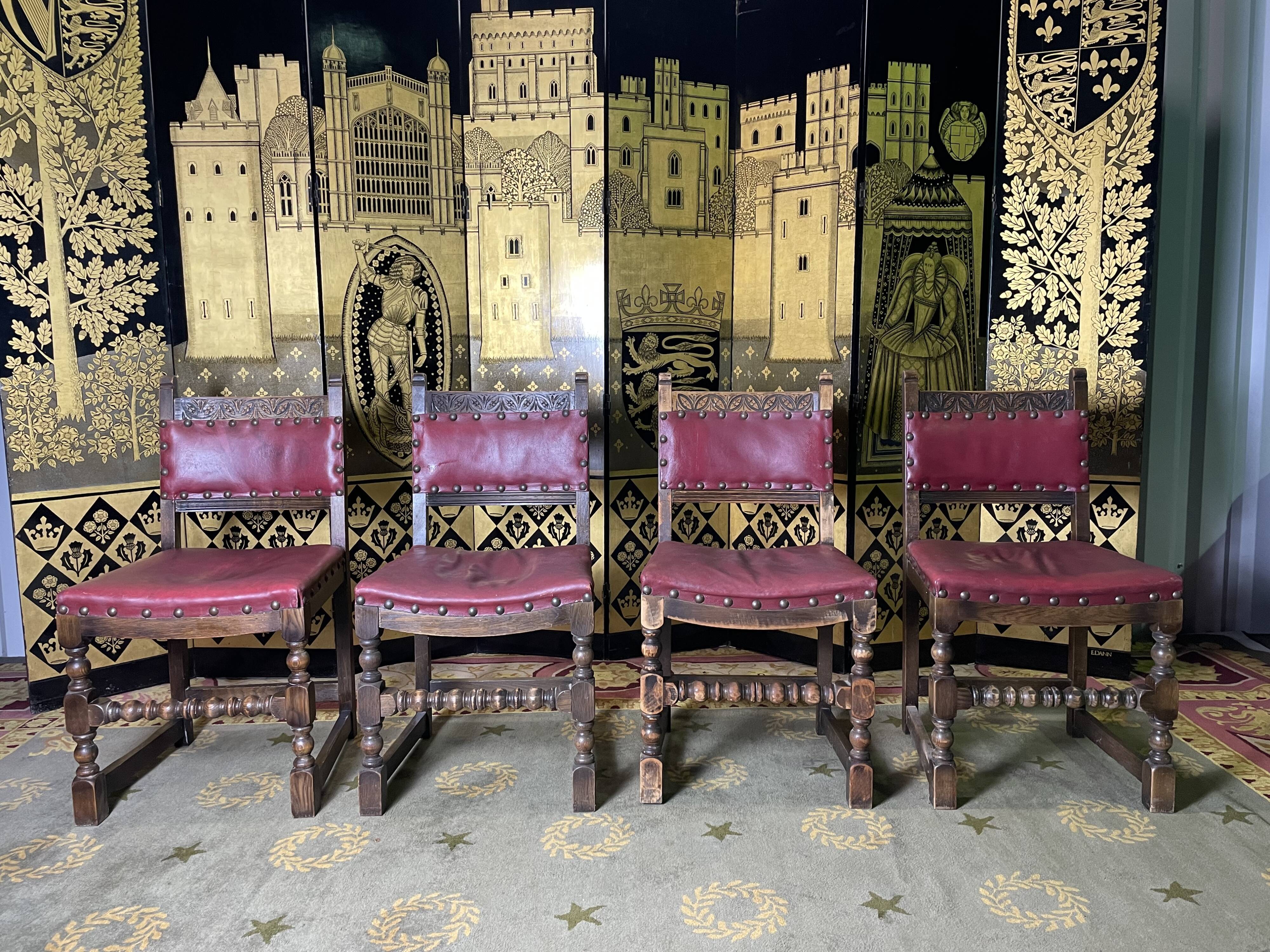 Suite 4 chairs in oak and red leather