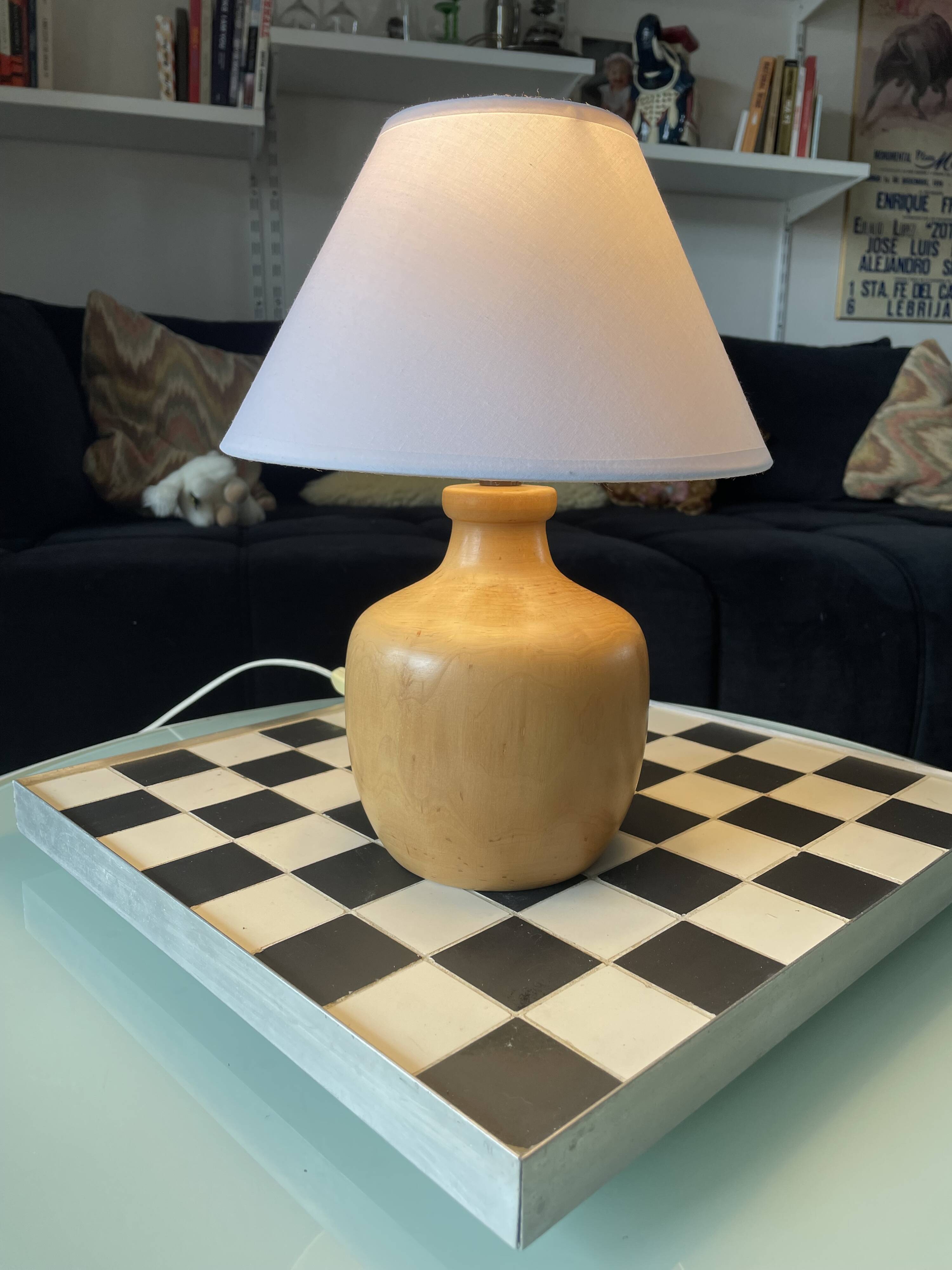 Lampe en bois d'orme tournée vintage