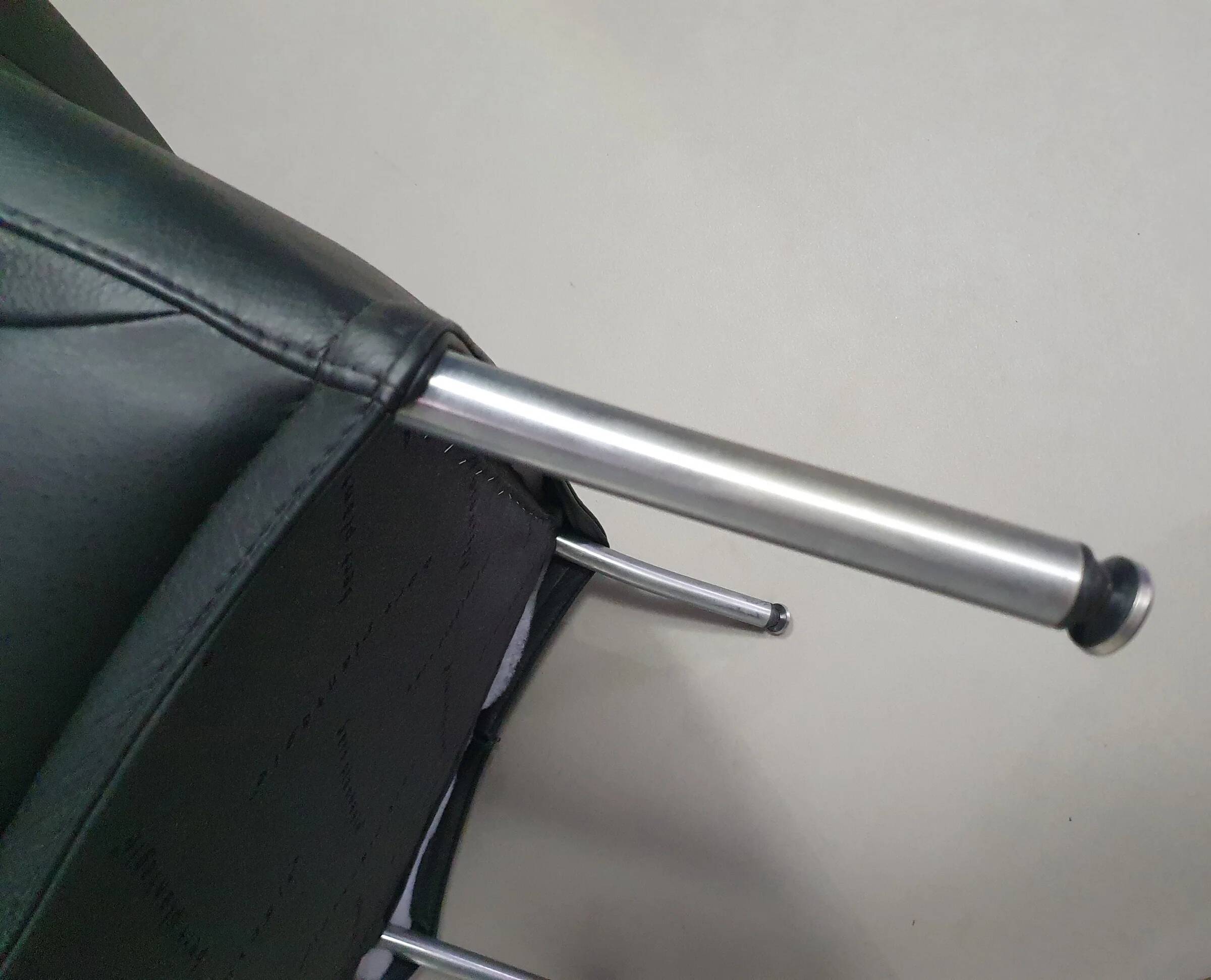 3 x rare armchair / model Turn / black leather / Bert Plantagie in mint condition.