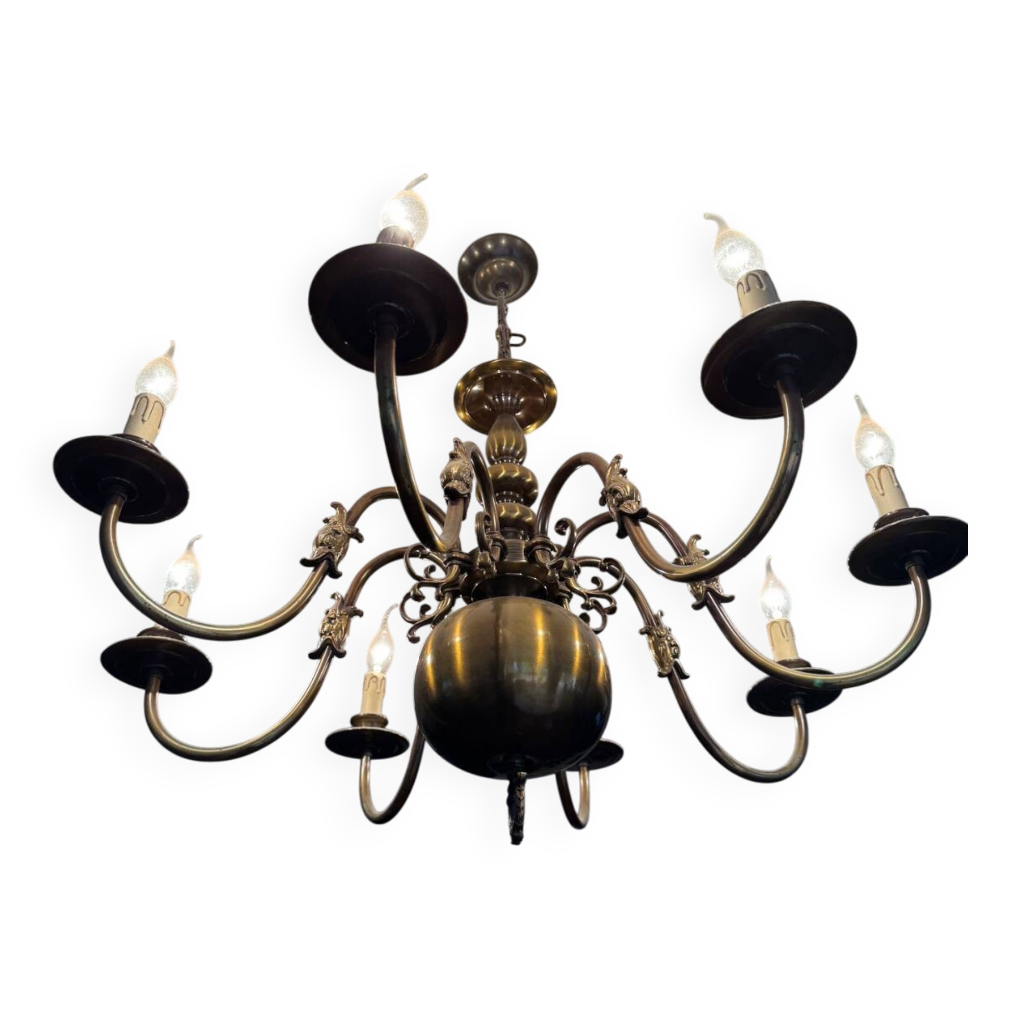Lustre à 8 branches en laiton antique de style baroque hollandais