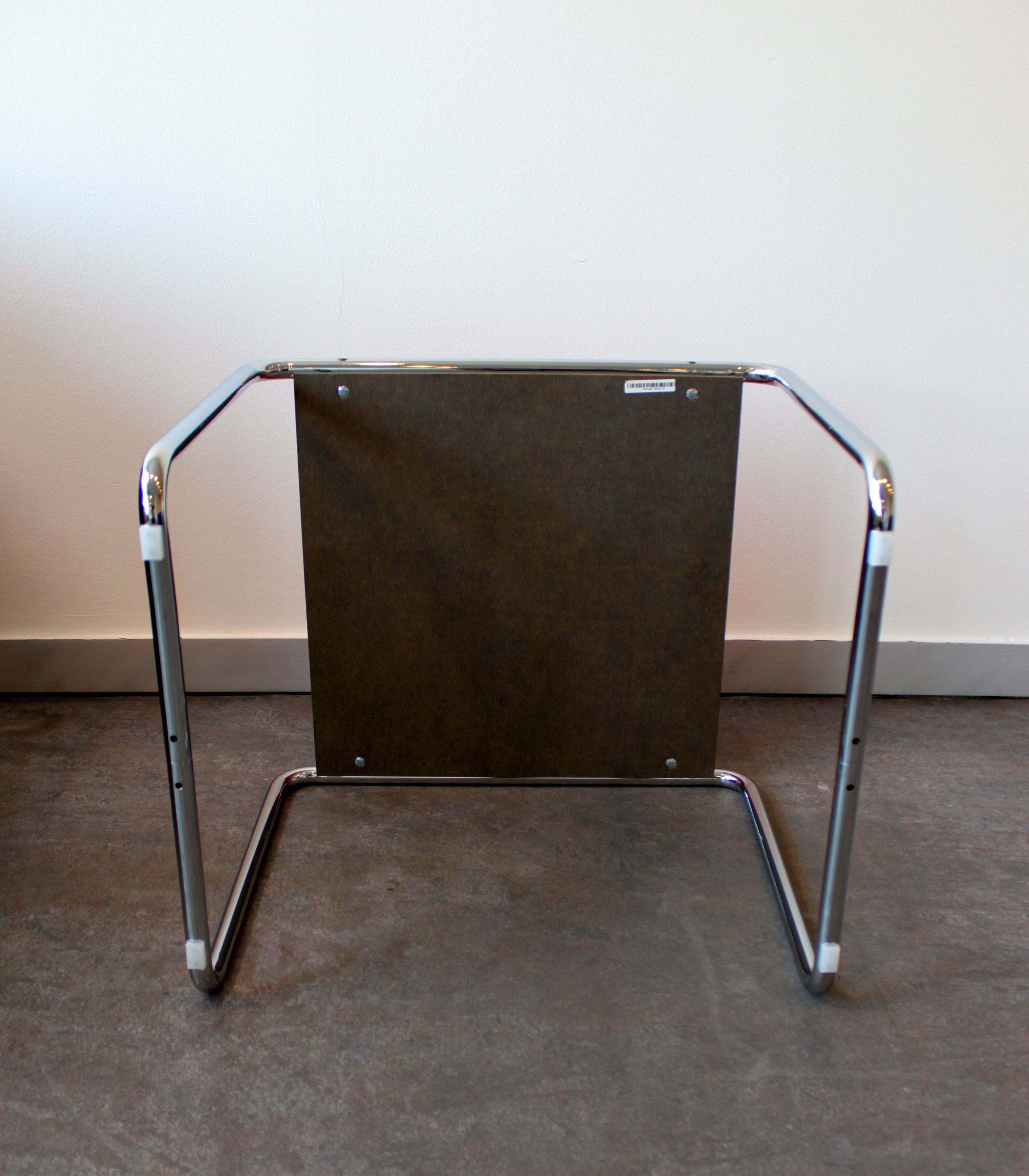 Knoll side table, Laccio model by Marcel Breuer