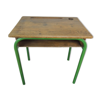 Maternal school desk