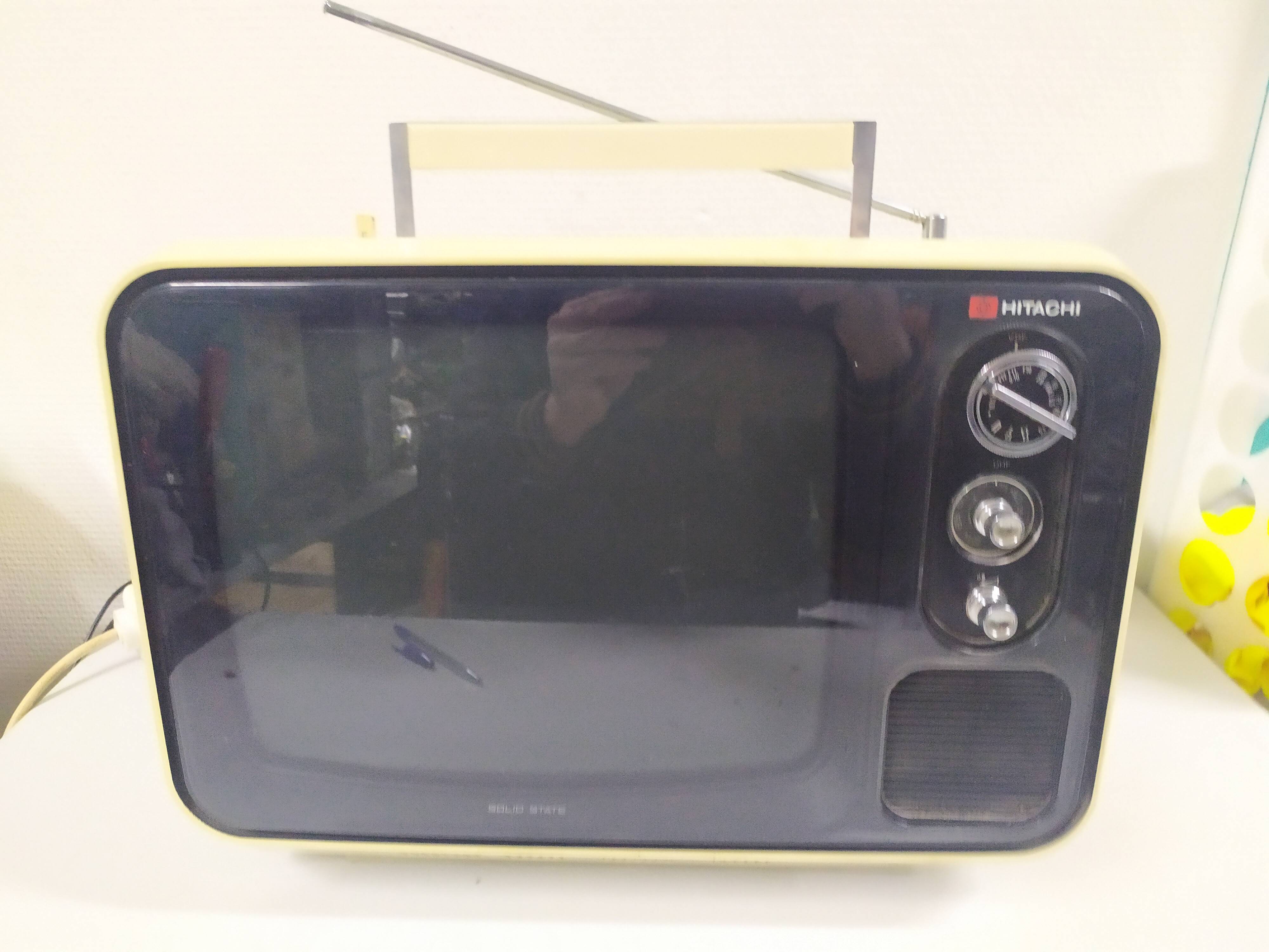Vintage TV HITACHI F-54M