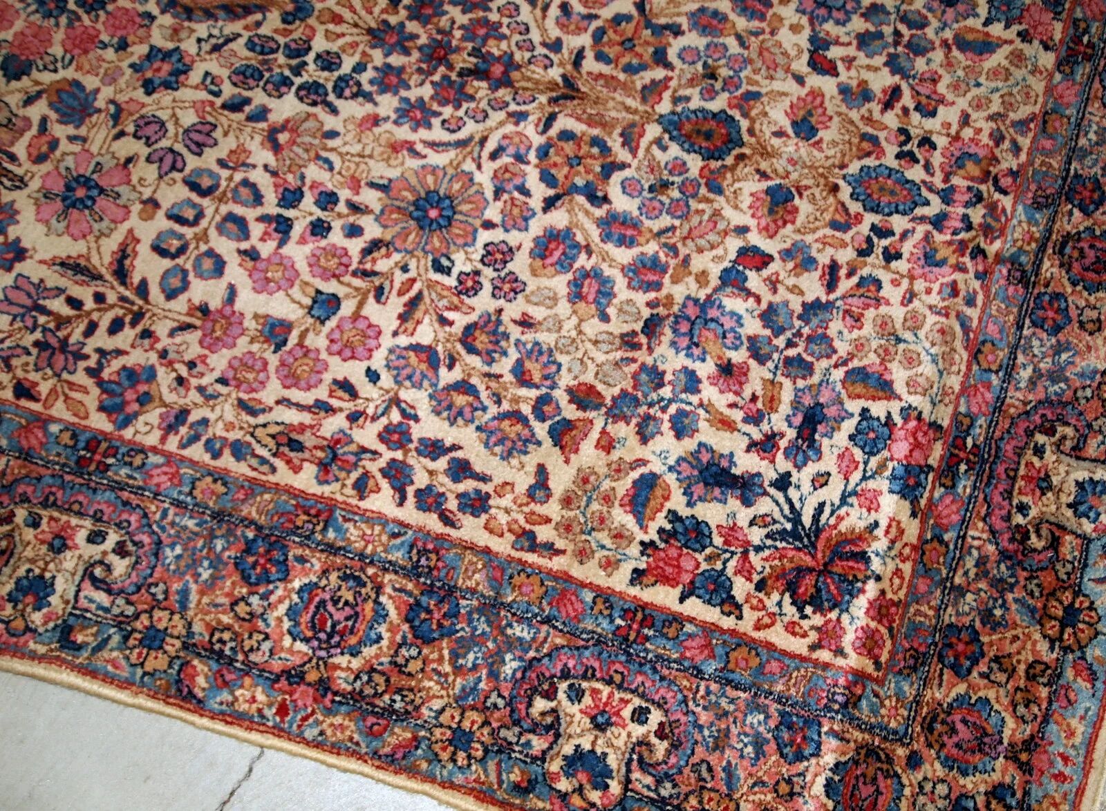 Handmade antique Persian Kerman rug 128cm x 210cm 1920s