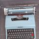 Typewriter Olivetti Lettera 32
