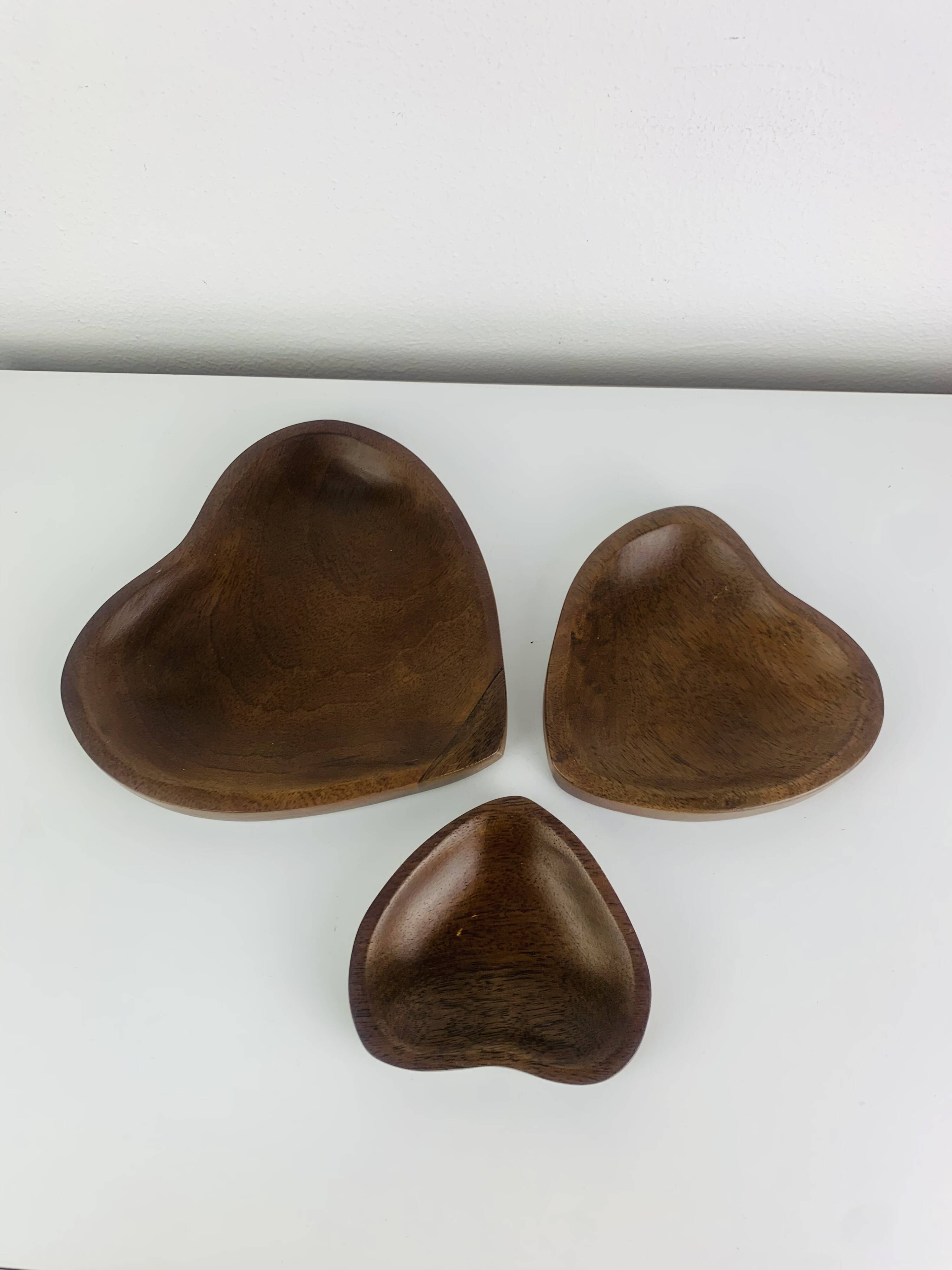 Set of 3 Scandinavian teak empty pockets in heart shape.