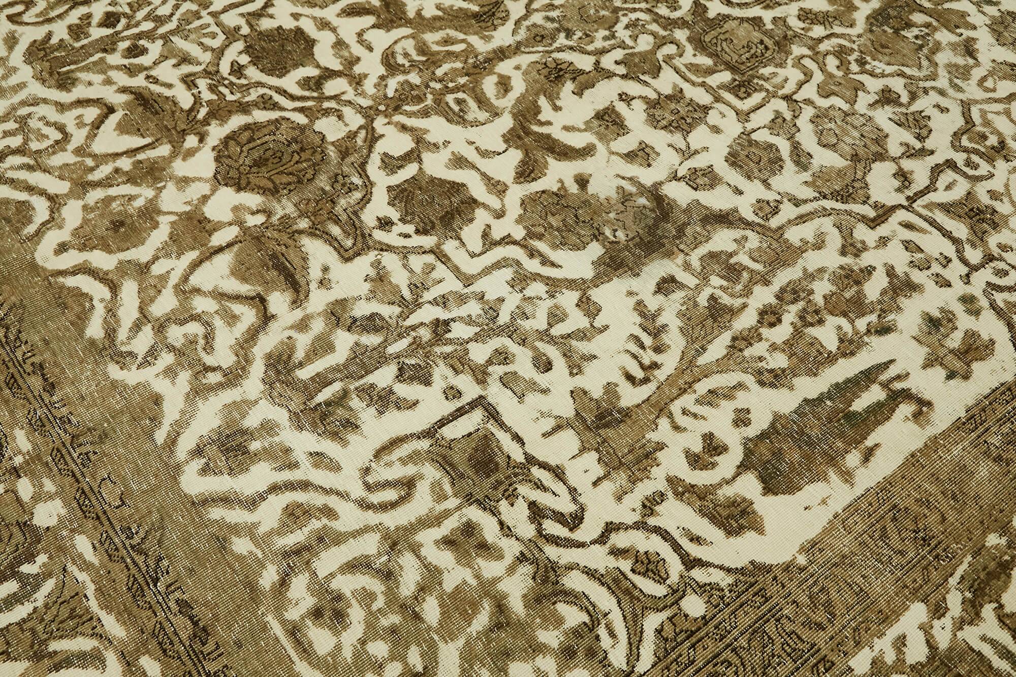 Handmade Turkish Unique 1980s 284 cm x 380 cm Beige Wool Carpet