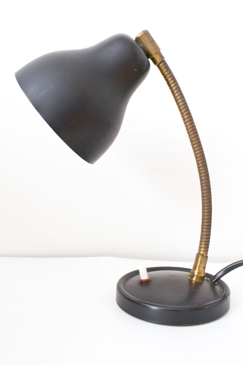 Black lamp