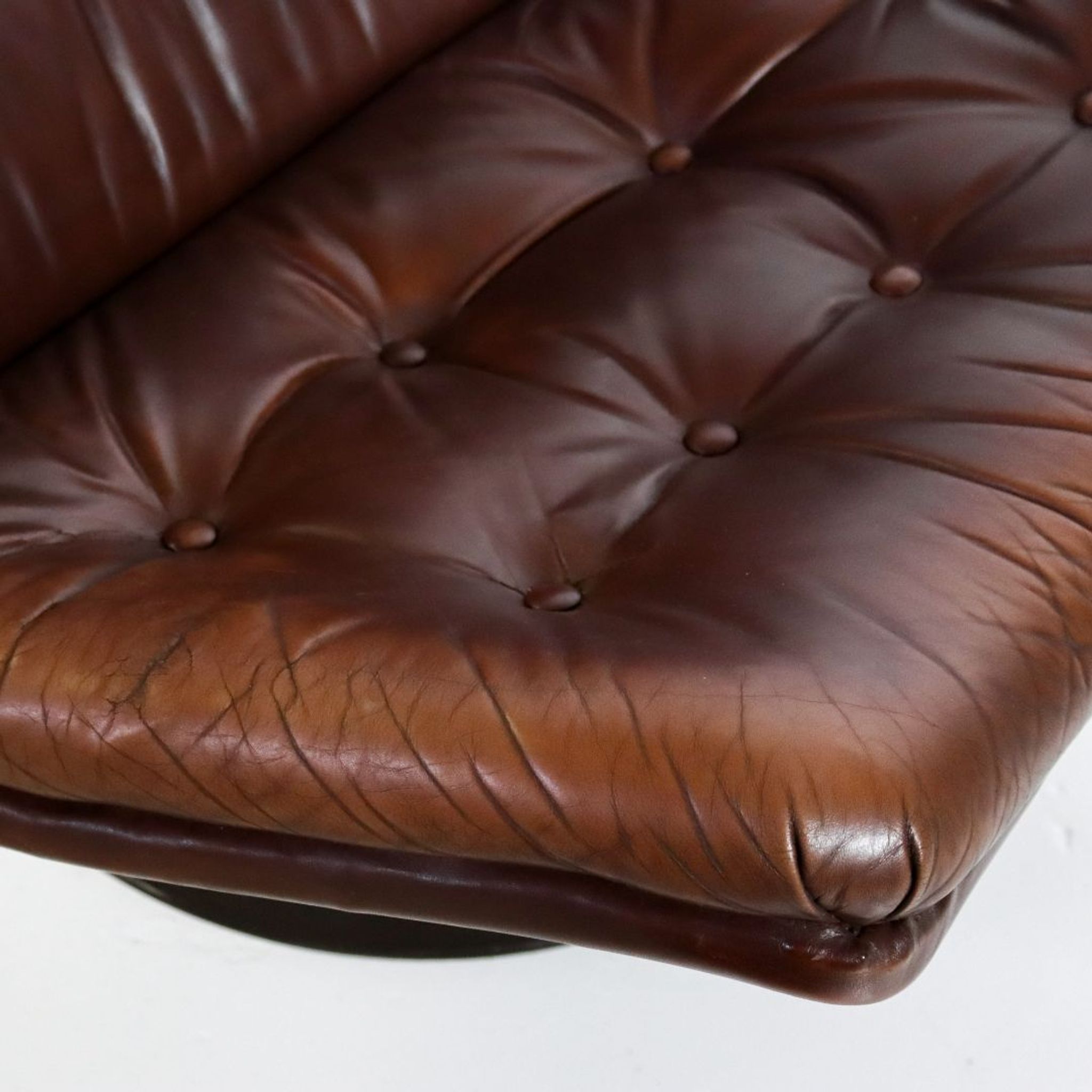 Leather F511 Lounge Chair by Geoffrey Harcourt for Artifort 1960s